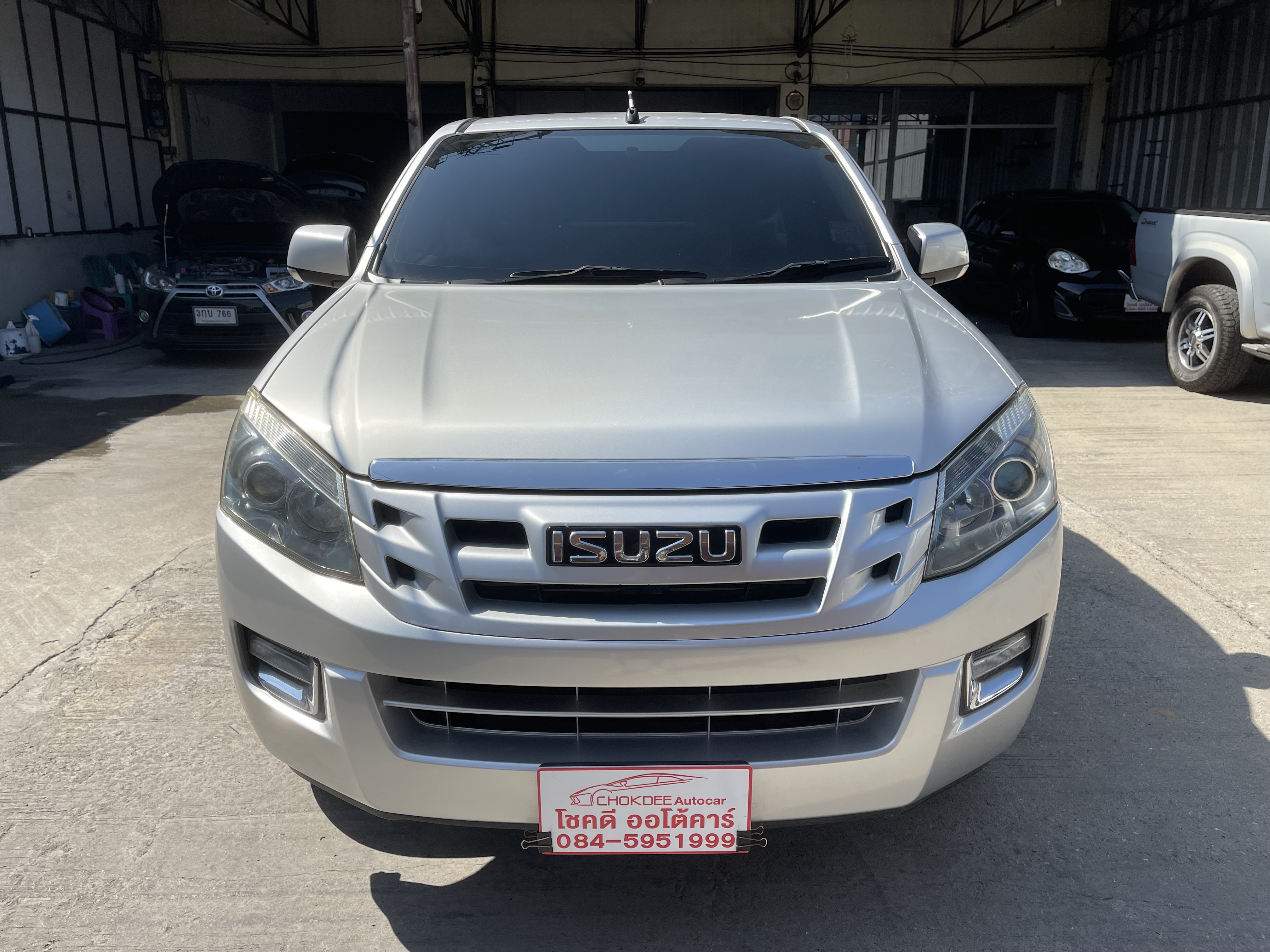Isuzu Dmax All New Cab 2.5 Vgs Z 2014 เงิน