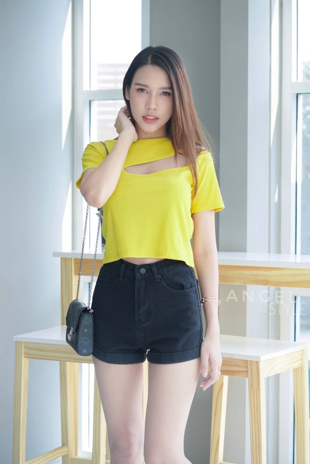 ครอปไหล่โหว่