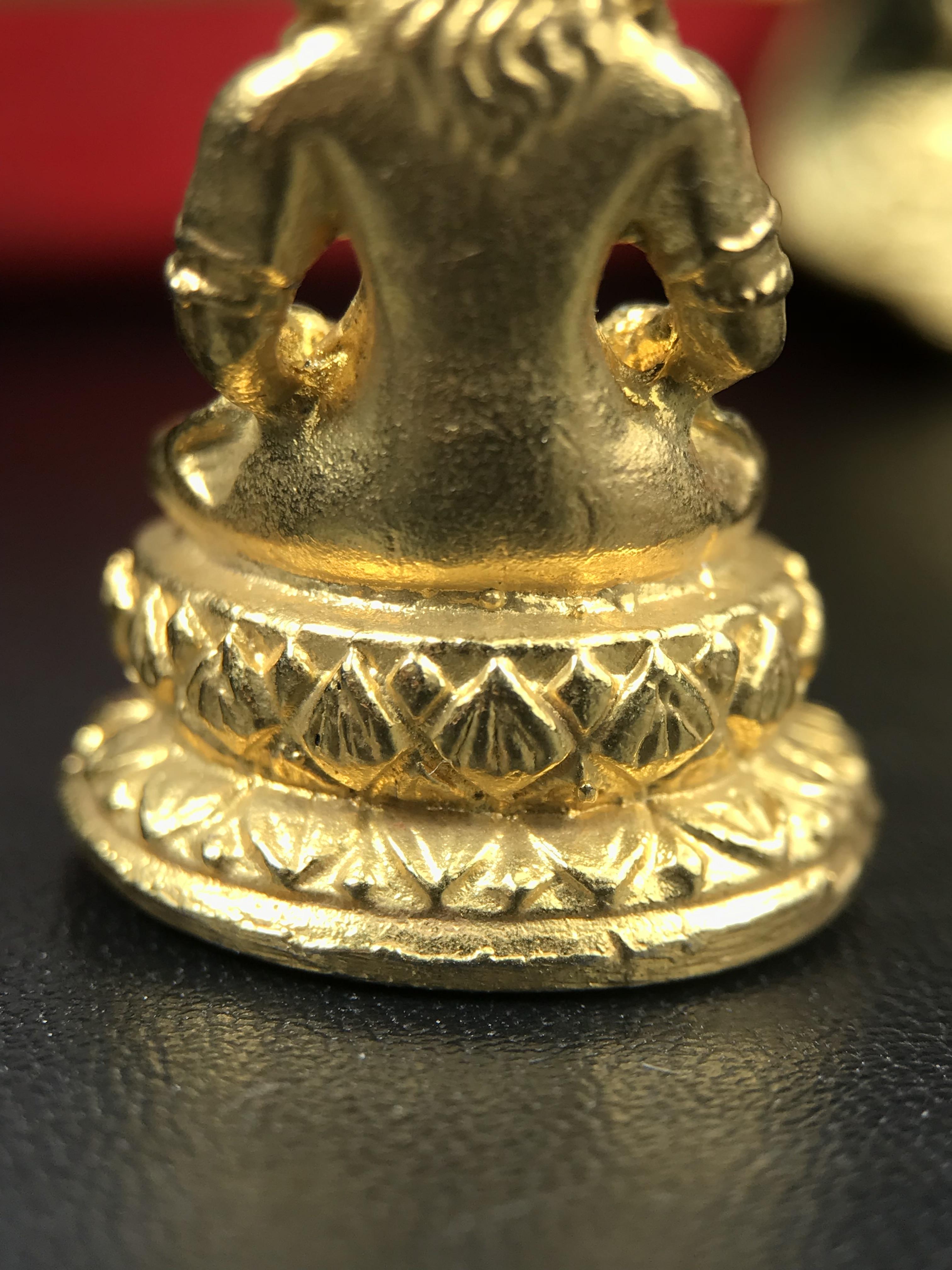 พระไวโรจนะพุทธ(กริ่งธิเบต ภปร.) ท่านเจ้าคุณโพธิ์แจ้ง วัดมังกรกมลาวาส(เล่งเน่ยยี่) ปี 2515(รุ่นแรก) ชุดพิเศษกรรมการ พิธีใหญ่ฉลอง ๑๐๐ปี วัดมังกรกมลาวาส (ในหลวงรัชกาลที่ ๙ ทรงเสด็จเททอง ) หลวงปู่โต๊ะ วัดประดู่ฉิมพลีเมตตาอธิษฐานจิตปลุกเสก (หายากมาก)