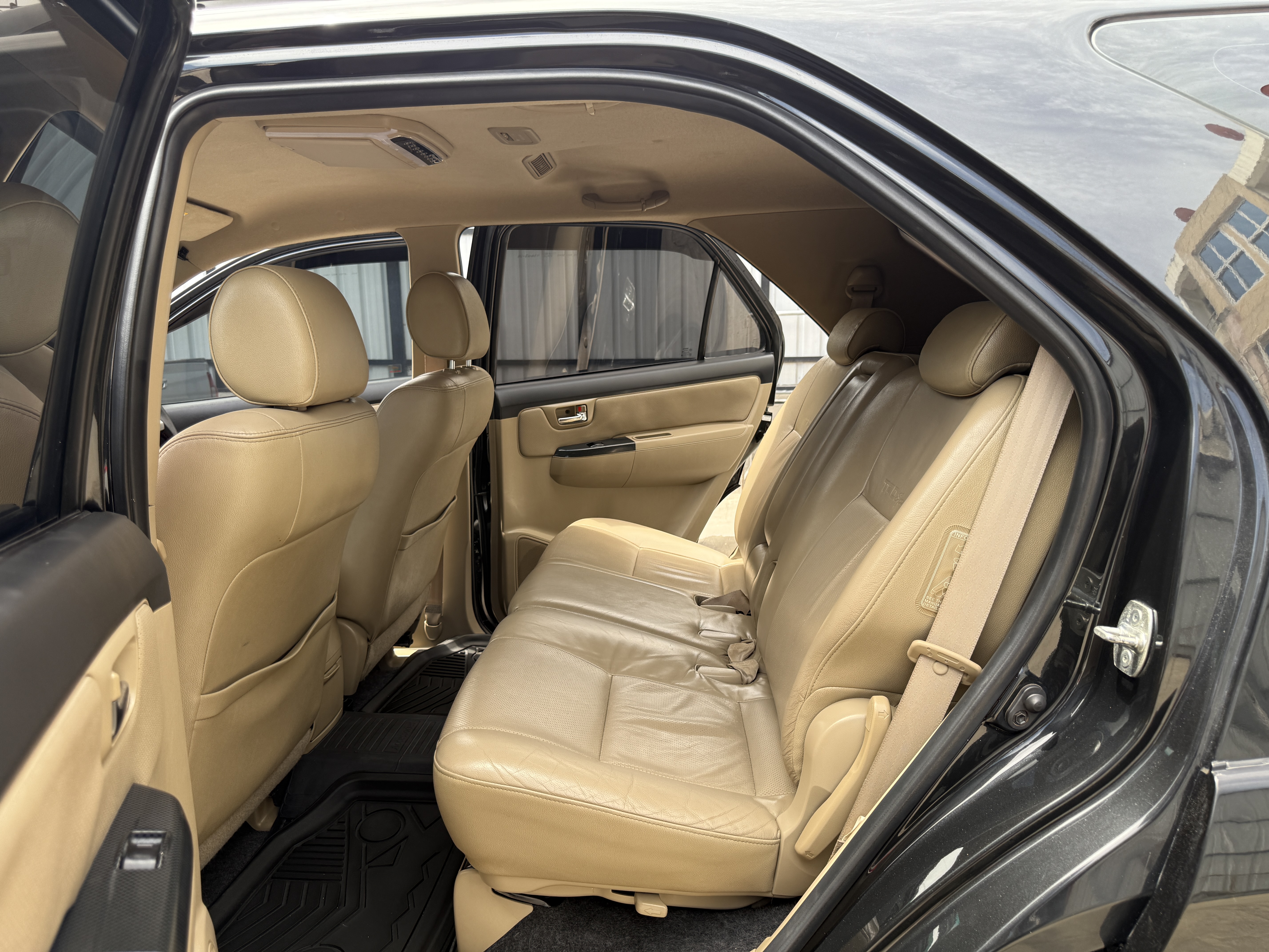 Toyota Fortuner Champ 3.0 V 4WD TRD Sportivo At 2012 ดำ