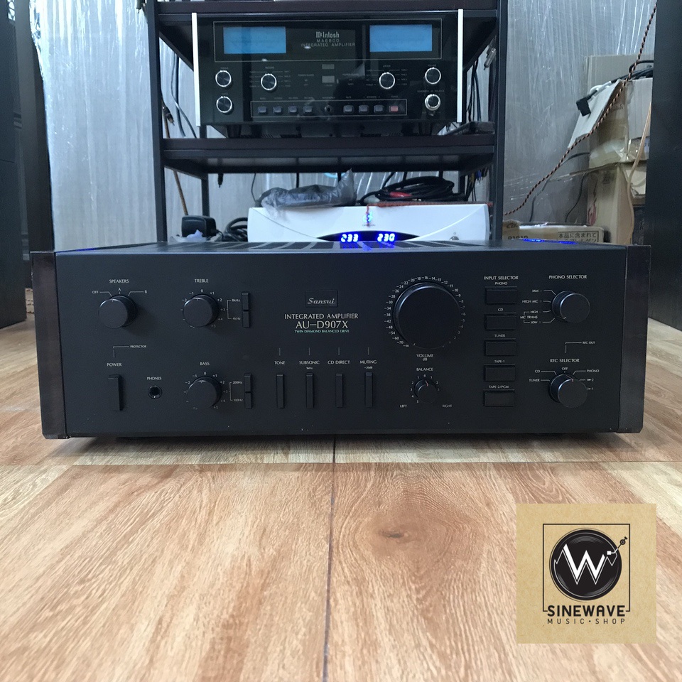 Integrated Amp ยี่ห้อ Sansui รุ่น AU-D907X (Made in Japan)