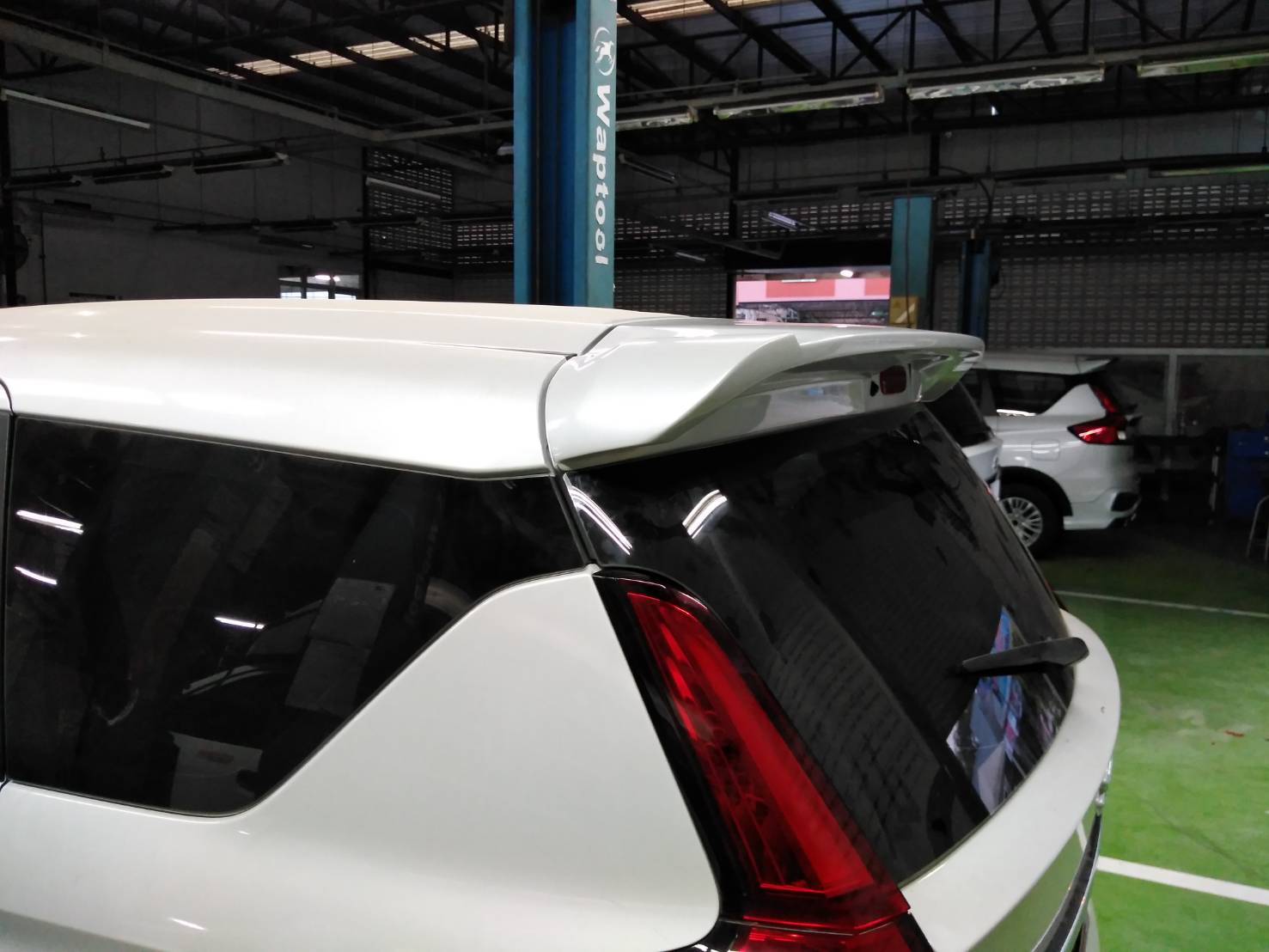 Suzuki Ertiga 2019 V.1 with custom grille bodykits by Amotriz