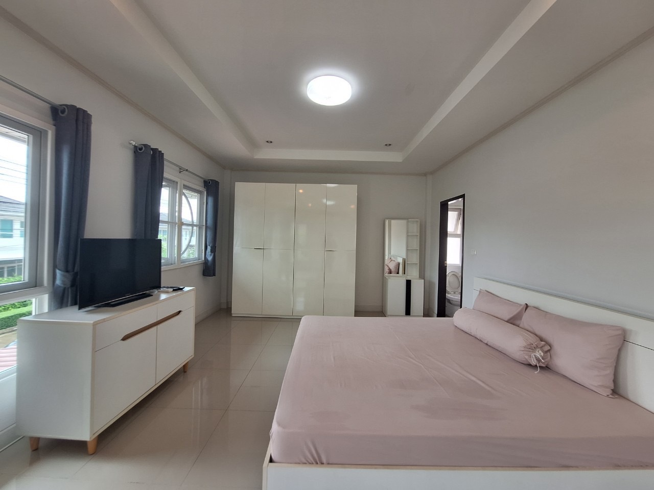 For Rent : Kohkaew, 2-story detached house, 4 Bedrooms 3 Bathrooms