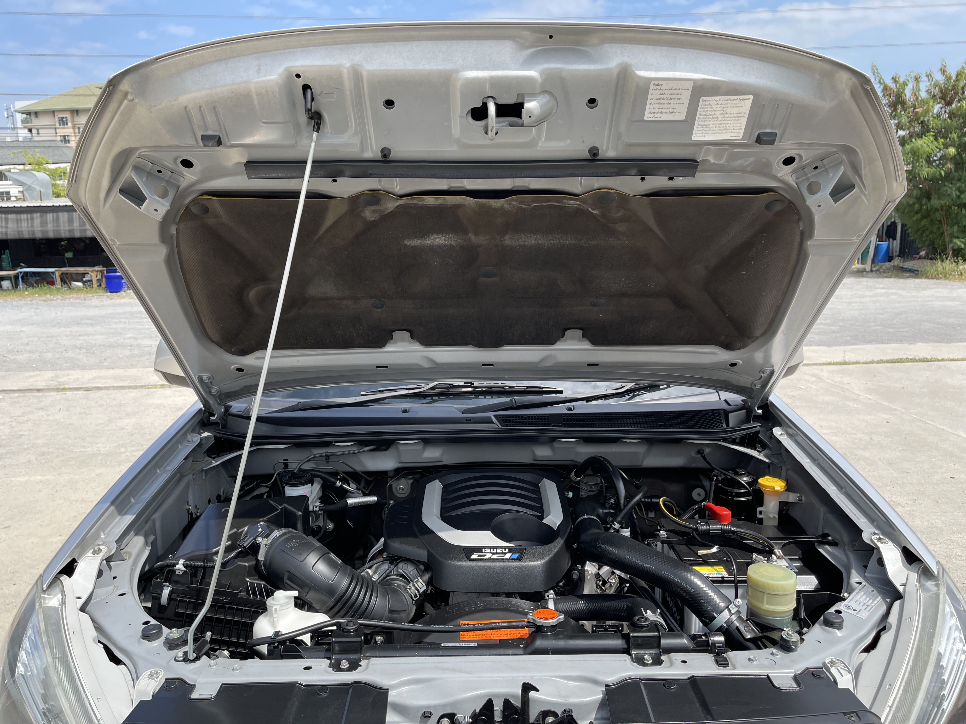 Isuzu Dmax All New Cab 1.9 L 2016 เงิน