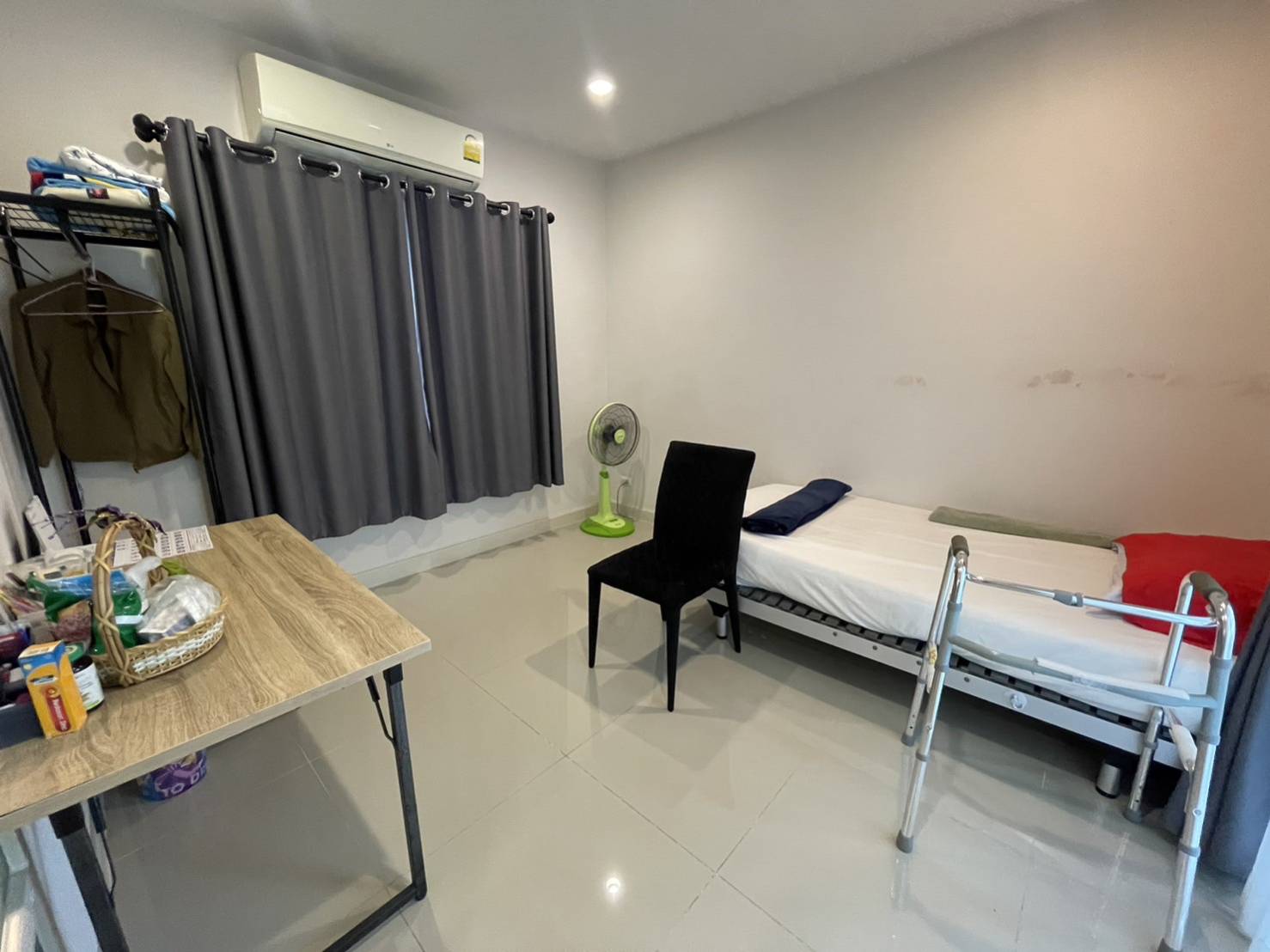 For Rent : Kohkaew, 2-story detached house, 4 Bedrooms 3 Bathrooms