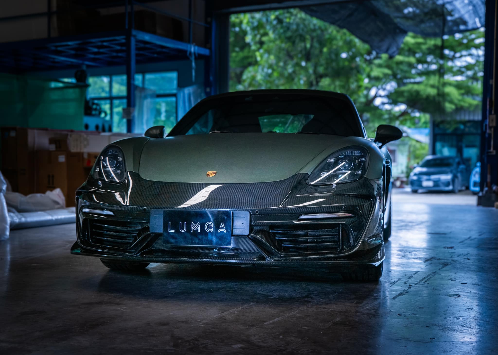 ชุดแต่งรถยนต์ Porsche718 Cayman กันชนหน้า และ กันชนหลัง โดยชุดแต่งรถยนต์ลัมกา