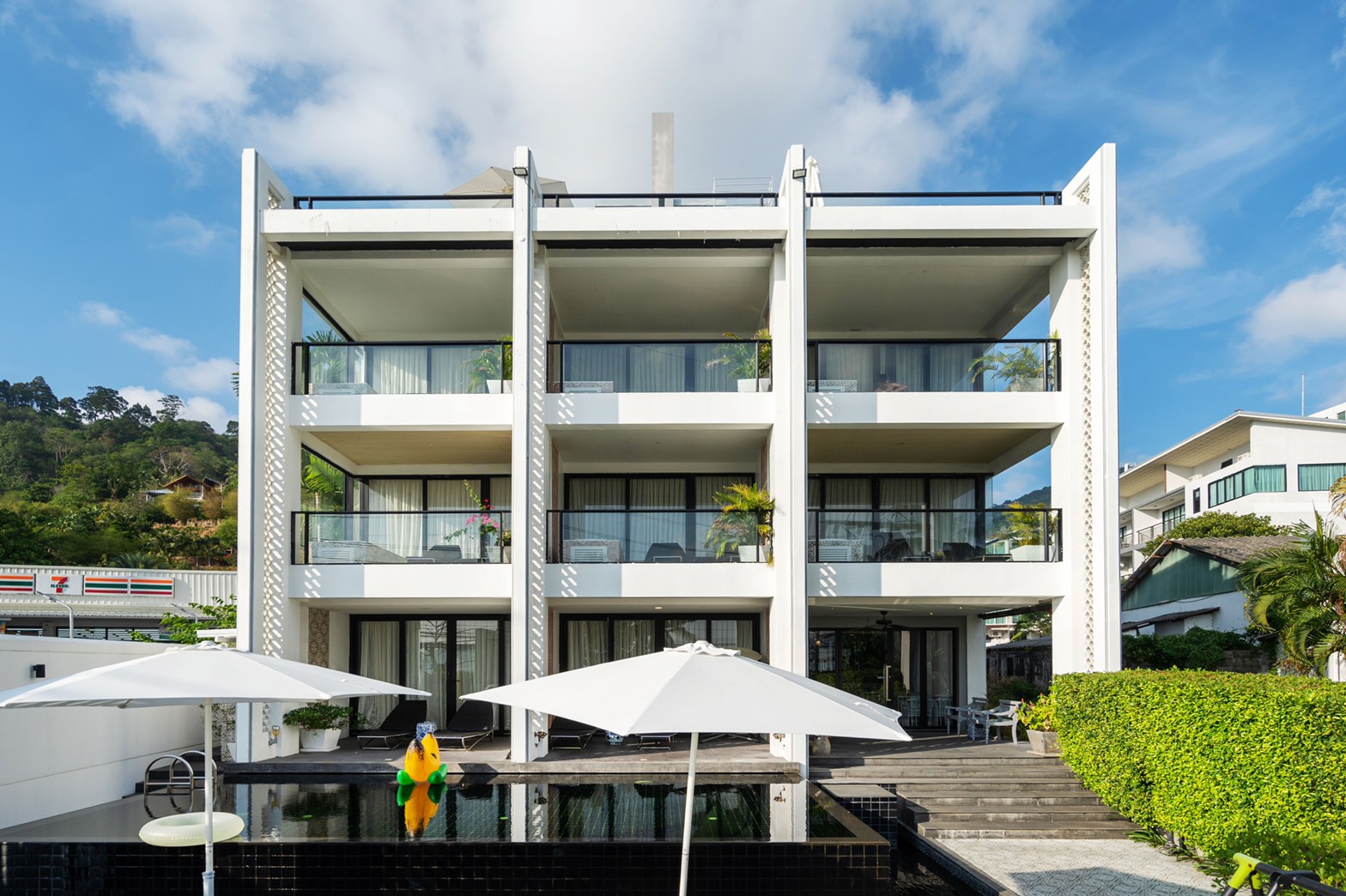 For Rent : Patong, Seafront Apartment, Studio unit.