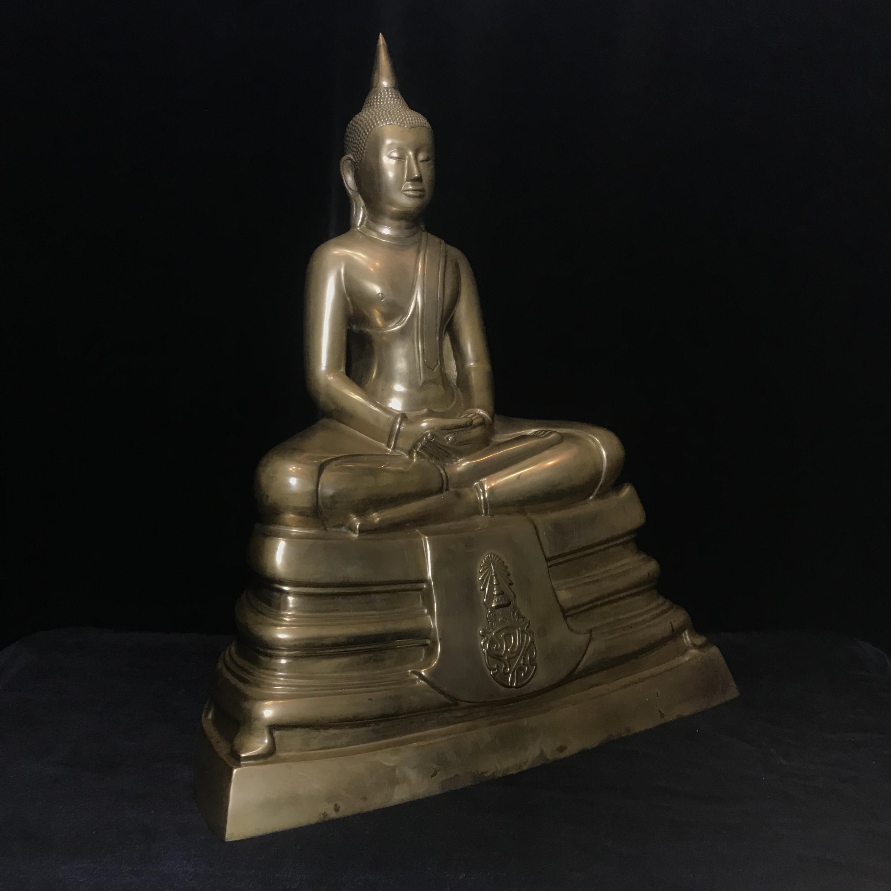 พระบูชาพระพุทธโสธร ภปร. รุ่นย้อนยุค ปี2539 กาญจนาภิเษกครองราชสมบัติครบ 50ปี หน้าตัก9นิ้ว หมายเลข00318