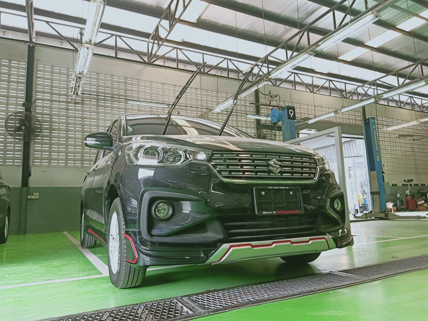 Suzuki Ertiga 2019 V.1 with custom grille bodykits by Amotriz