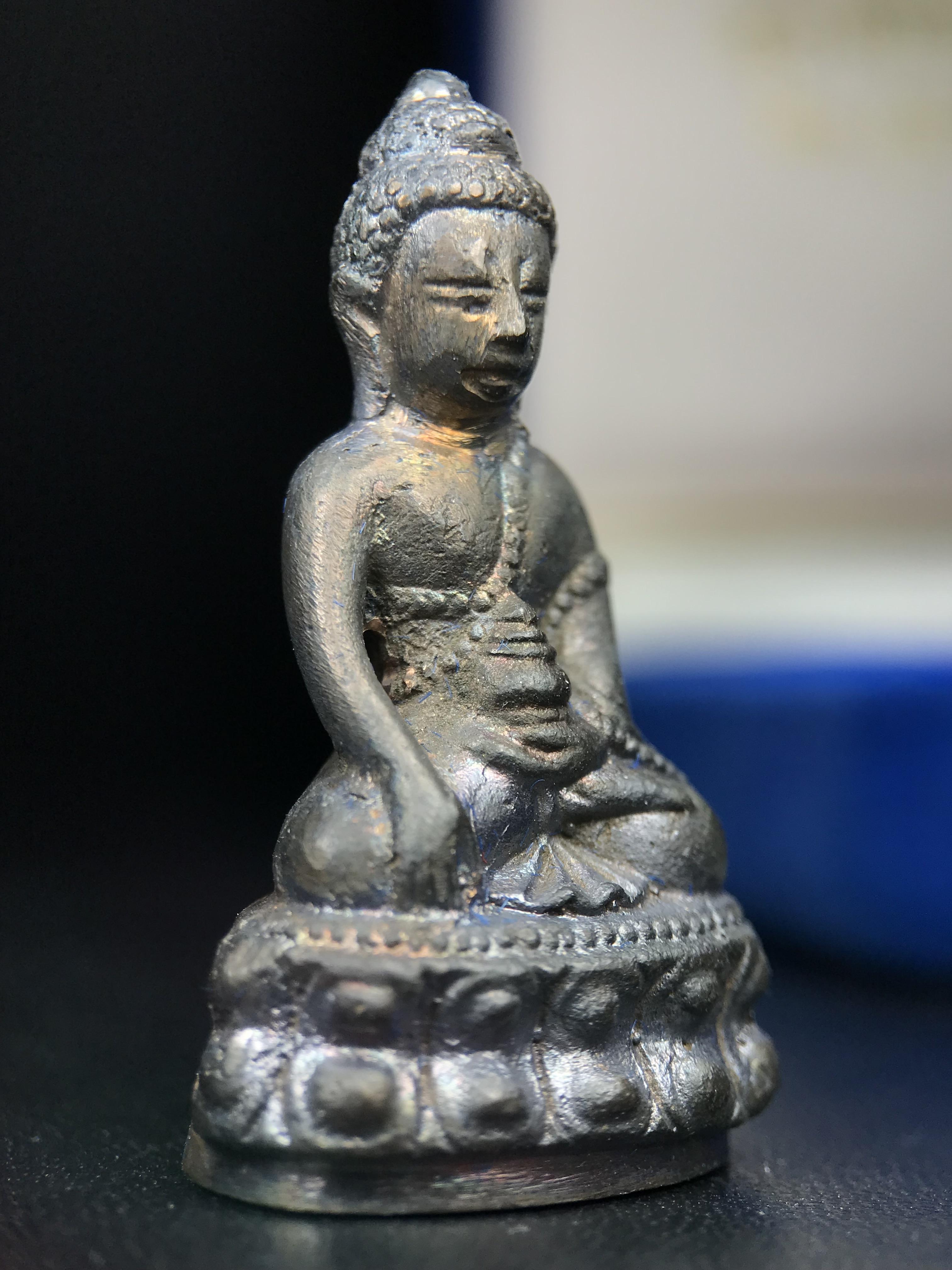 พระกริ่ง-พระชัยวัฒน์ สว. 90 พรรษาสมเด็จย่า ปี2533 เนื้อนวโลหะ(แก่ทองคำผสมทองคำเยอะมากรุ่นนี้)(ในหลวงรัชกาลที่9เสด็จในพิธี)(หล่อแบบโบราณอุดมวลสาร 108 แบบฉบับพระกริ่งใหญ่สายวัดสุทัศน์ พระสังฆราช(แพ))(1 ใน 3000 ชุด) หายาก