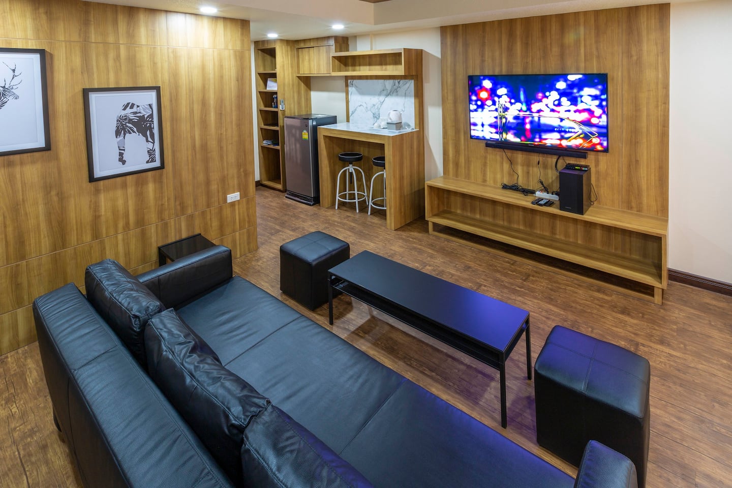 For Rent : Patong Town House 3 Story Sea View 3 bedrooms, 4.5 bathrooms.