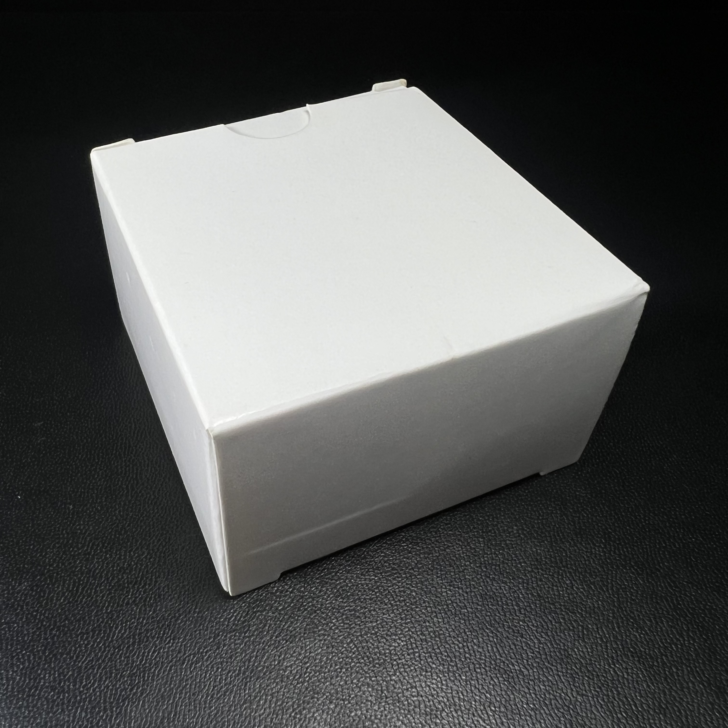 พระพุทธชินราช รุ่น ประวัติศาสตร์ มูลนิธิเพื่อตำรวจไทยจัดสร้าง ปี 2562 เนื้อทองคำขัดเงา พิมพ์ลอยองค์จิ๋ว(ขนาดสูง 1.5 ซม.) (สภาพ สวย ซีนซองเดิม กล่องบรรจุเดิมครบสมบูรณ์)