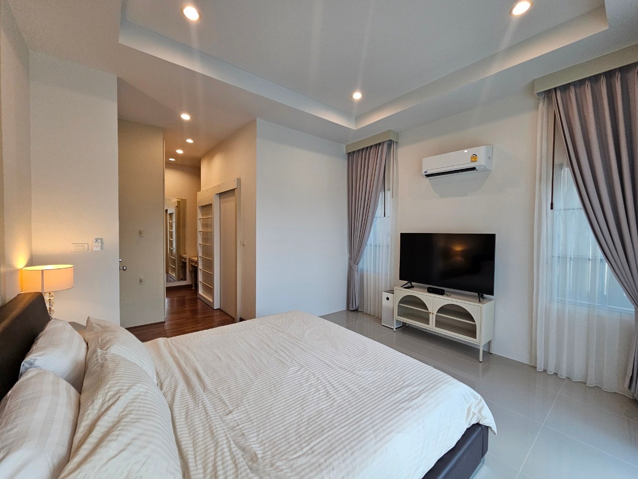For Rent : Thalang, Private pool villa modern luxury style, 2 Bedrooms 3 Bathrooms