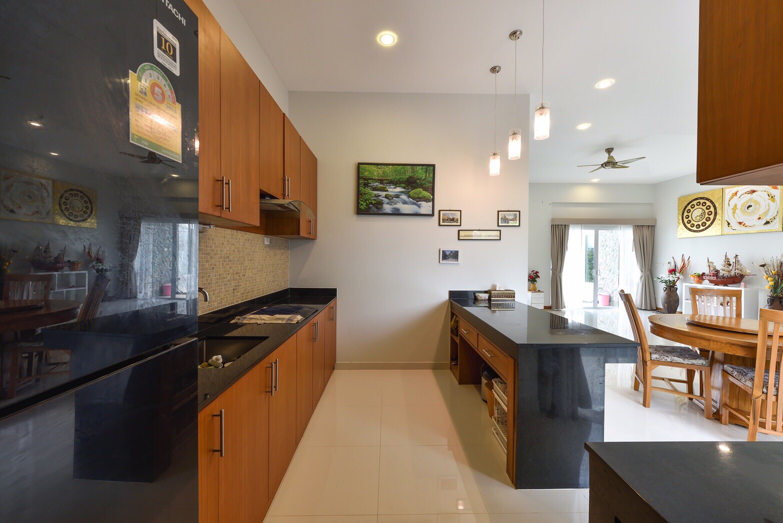 For Sales/Rent : 4 bed room private poool villa tropical modern style locate in Bandon-Cherntalay road.