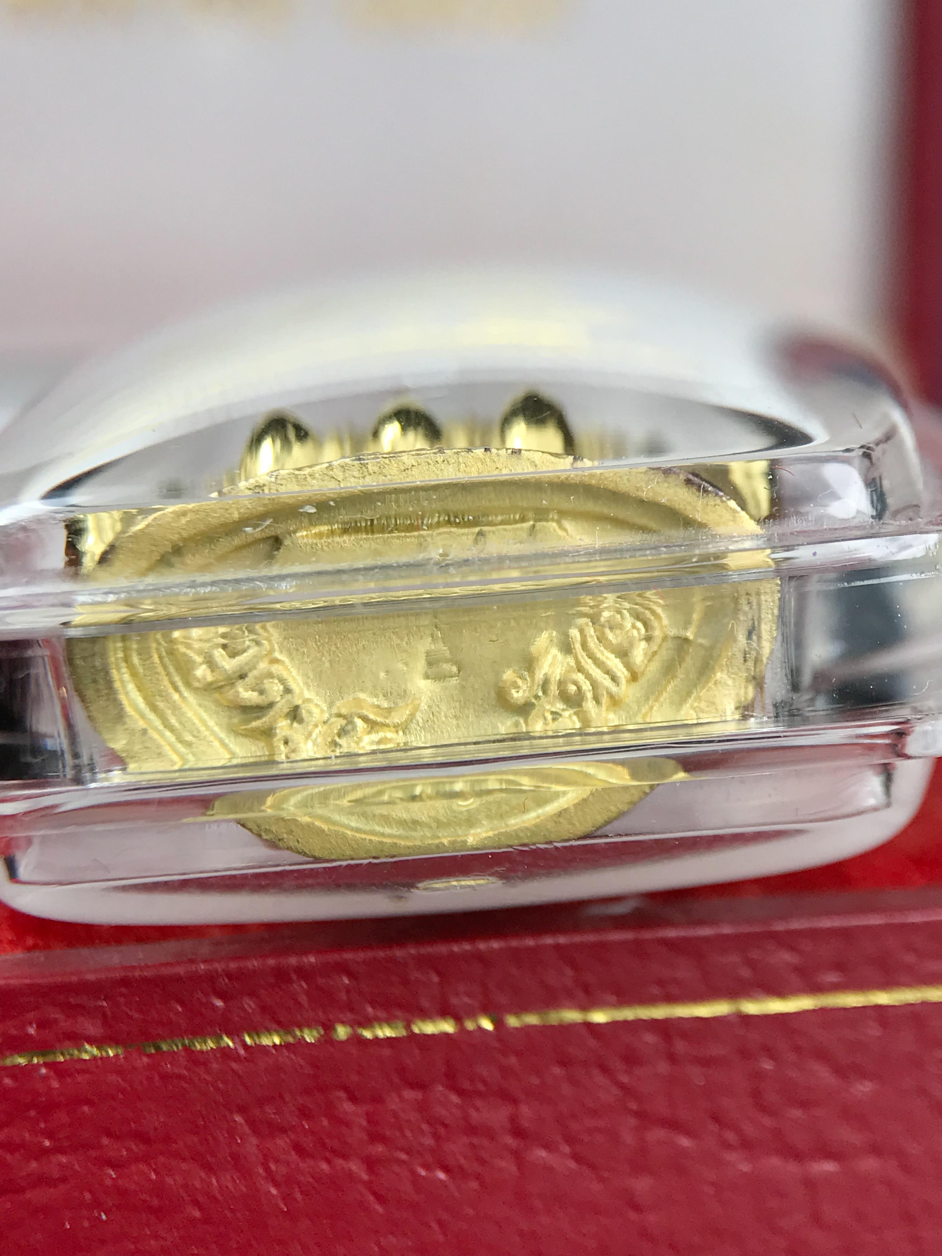 พระกริ่งอวโลกิเตศวร ( เจ้าแม่กวนอิม ) วัดโพธิ์แมนคุณาราม รุ่นอุดมโภคทรัพย์ พ.ศ.2539 เนื้อเงิน 3 กษัตริย์ พ่นทราย(ผิวเดิมสวย เลี่ยมกรอบกันน้ำพร้อมใช้บูชา) (พร้อมกล่องบรรจุการ์ดใบรับรองเดิมครบ) (อีกหนึ่งรุ่นยอดนิยม พุทธศิลป์สวยงดงาม)*ตอกโค๊ตและหมายเลข ๓๘๙๔*