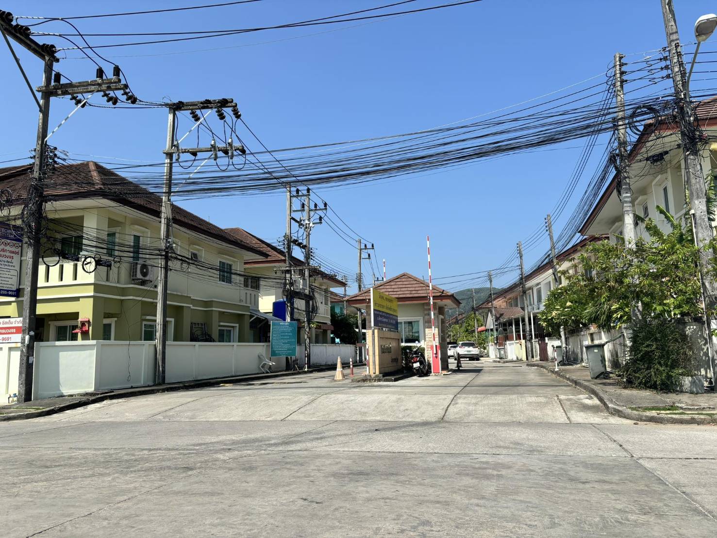 For Rent : Wichit, 2-story townhome, 3 bedrooms 3 bathrooms