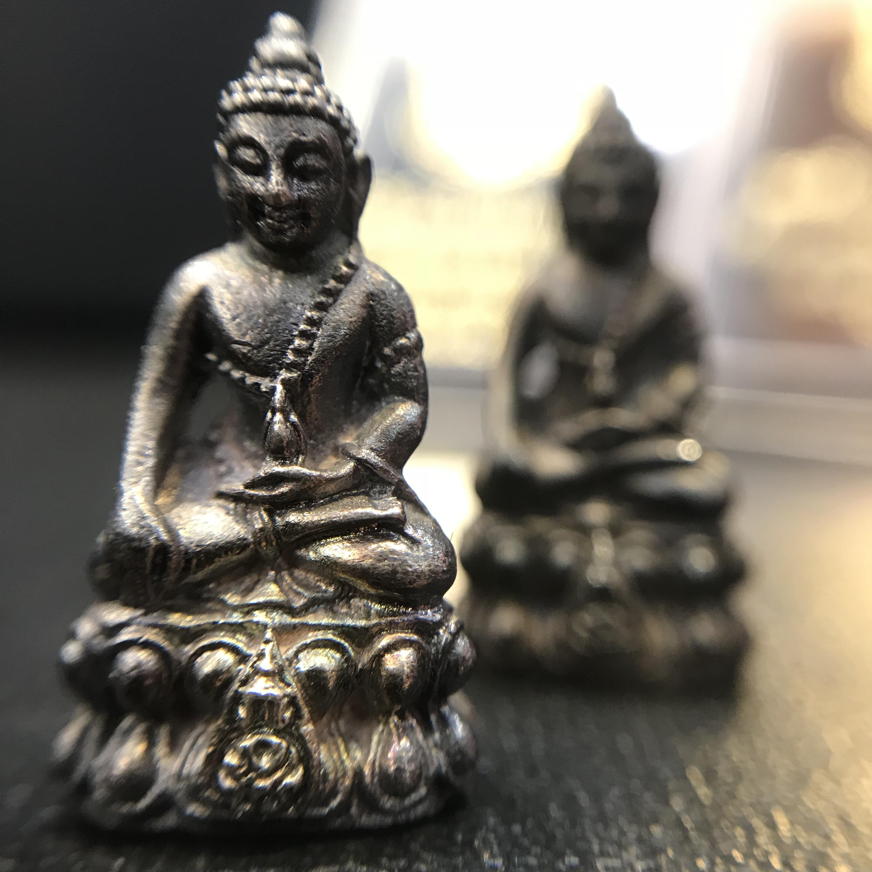 พระชัยวัฒน์นวปทุม ภปร. วัดปทุมวนาราม ปี2535 เนื้อเงิน+เนื้อนวโลหะ(ในหลวงรัชกาลที่9เสด็จเททอง)(สภาพสวยเดิมครบสมบูรณ์)