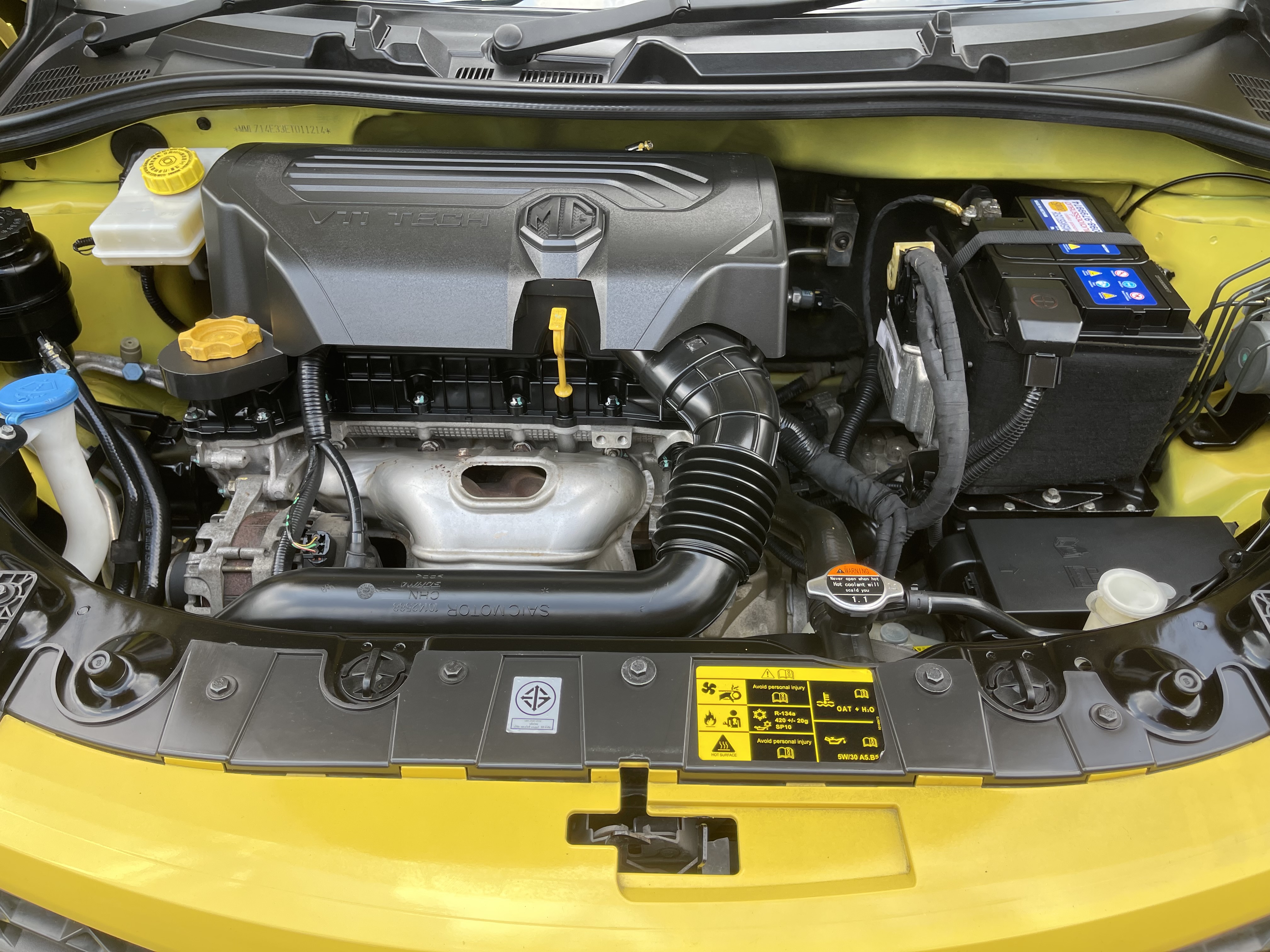 MG MG3 1.5 X (Twotone) Sunroof At 2016 เหลือง-ดำ