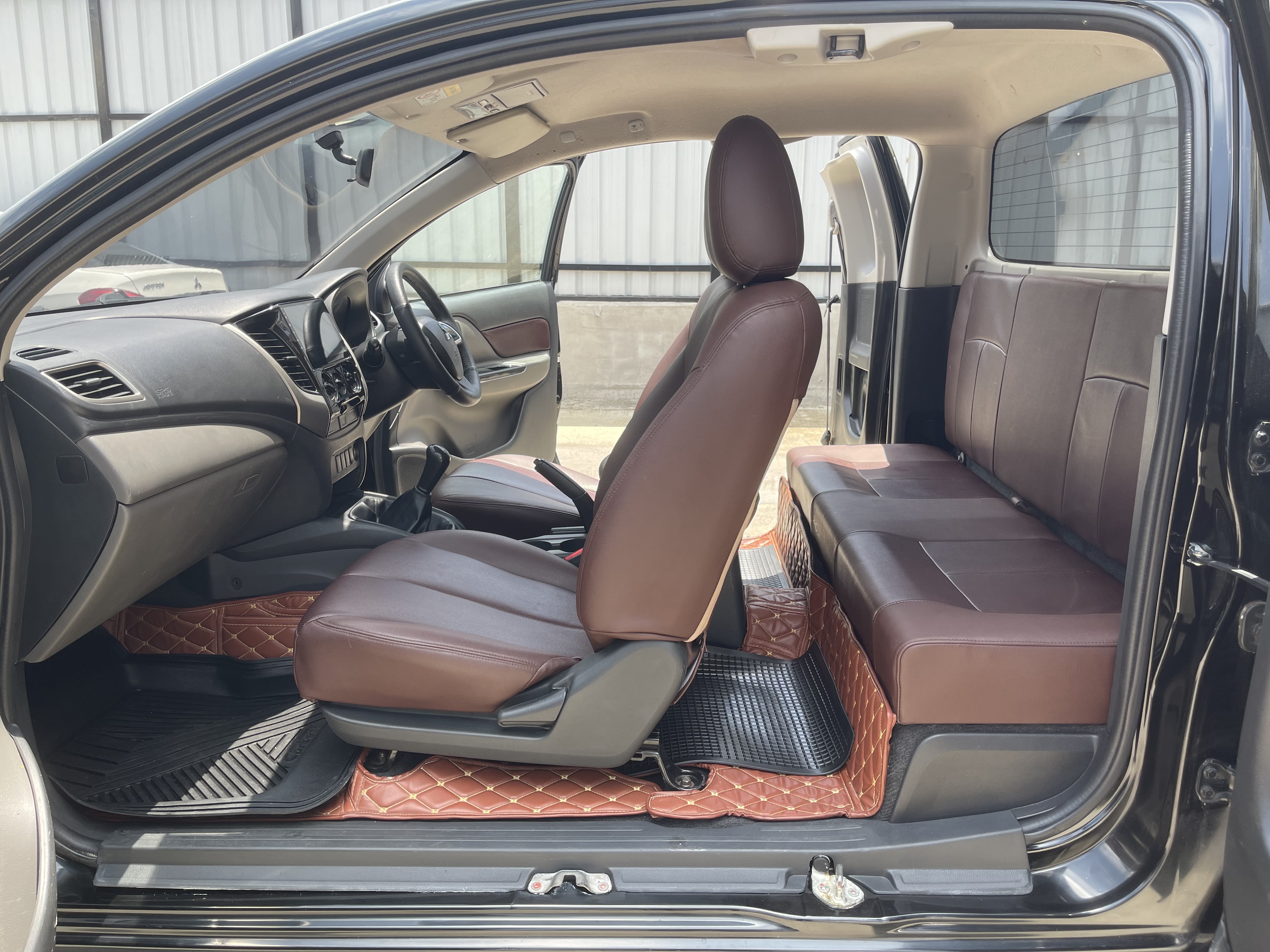 Mitsubishi Triton All New Cab 2.5 GLX 2018 ดำ