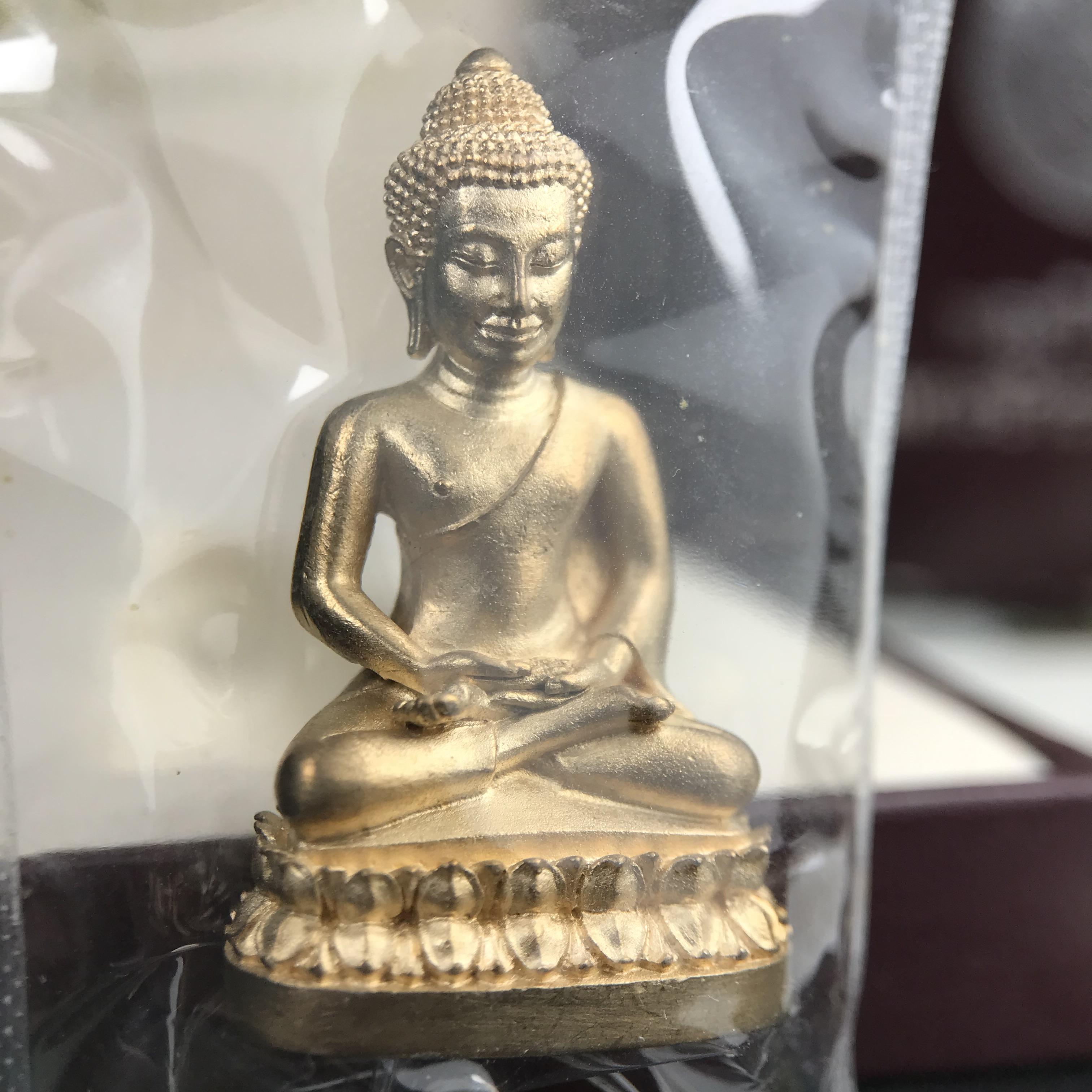 พระกริ่งนิรันตราย(เฉพาะข้าราชการตำรวจ)สำนักงานตำรวจแห่งชาติ ปี 2555 พุทธาภิเษก วัดบวรนิเวศวิหาร ปี 2555 เนื้อสัมฤทธิ์ อุปกรณ์ใบกล่องครบ น่าสะสม ที่สุดความศักดิ์สิทธิ์ สุดเข้มขลัง มวลสารดี พิธีใหญ่ เกจิดังทั่วประเทศ 255 รูป ร่วมอธิษฐานจิตปลุกเสก พระสภาพสวย