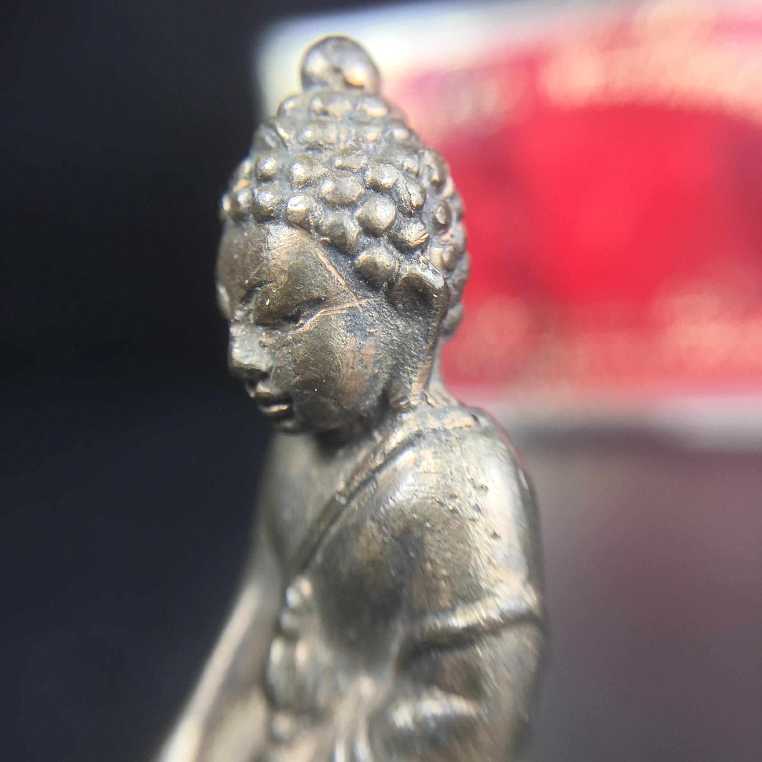 พระกริ่ง-พระชัยวัฒน์ ภปร. ธรรมศาสตร์ 50ปี เนื้อนวโลหะ ปี2527(ในหลวงรัชกาลที่9 เสด็จเททอง)(หายาก)(1ใน677ชุด)