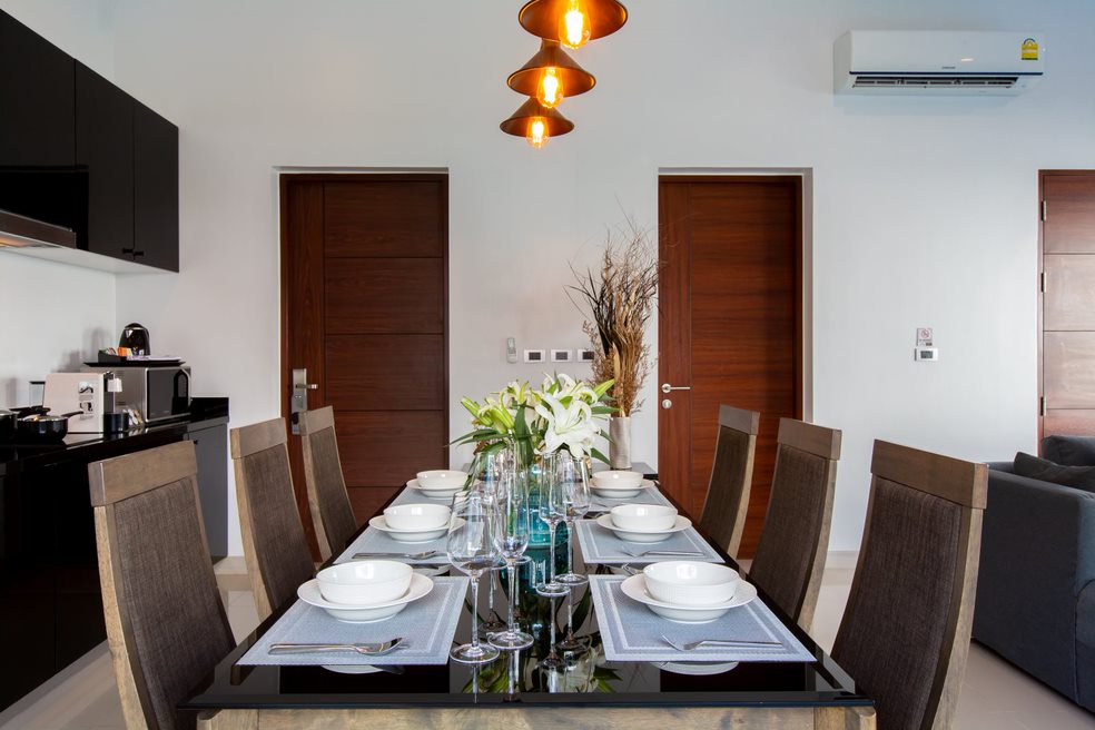 For Sale : Naiharn Luxury Pool Villa, 2 Bedroom 3 Bathroom