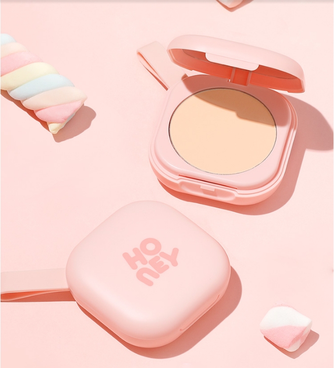 แป้งพัฟทรานสลูเซน IPKN Newest Honey Pact #23 Natural Beige 13.5 g.