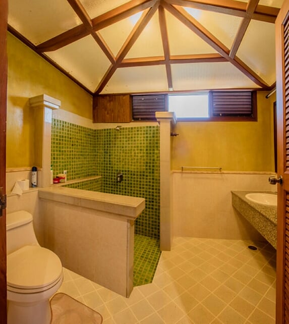 For Rent : Layan Beach Luxury Thai-Style Villa, 7 bedrooms 8 bathrooms