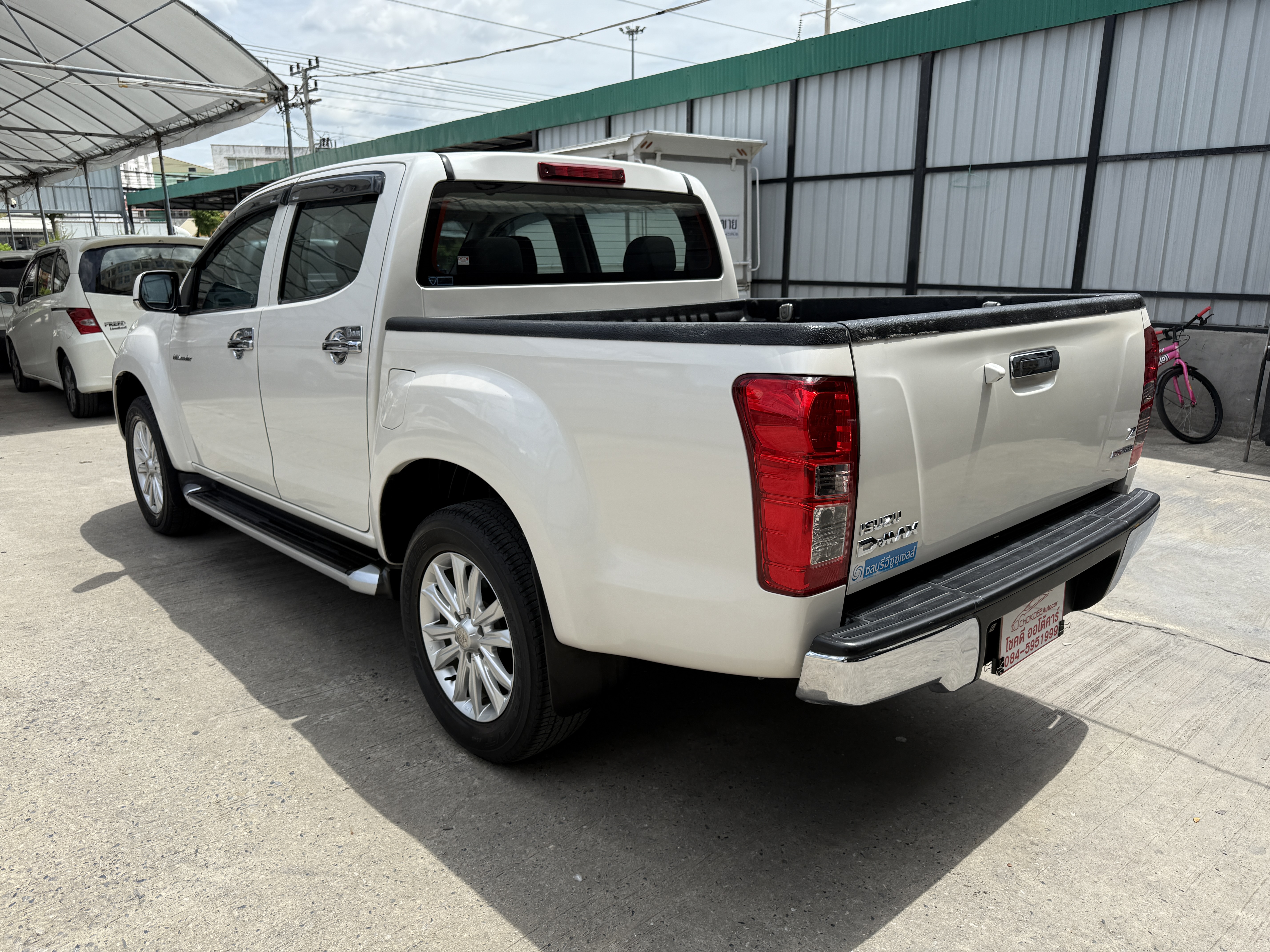 Isuzu Dmax All New 4ประตู Hilander 2.5 Vgs Z Dvd 2012 ขาวมุก