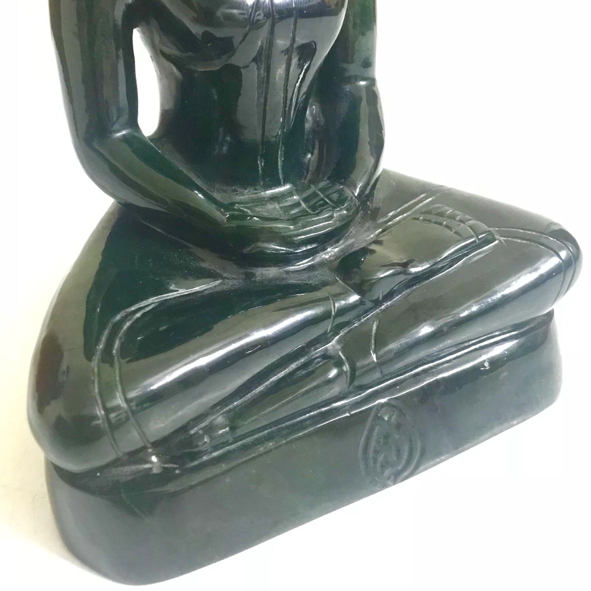 พระแก้วหยกเชียงราย ปี 2534 ที่ระลึก 90 พรรษา สมเด็จย่า (ในหลวงเสด็จเจิมพระสุหร่ายในพิธี)