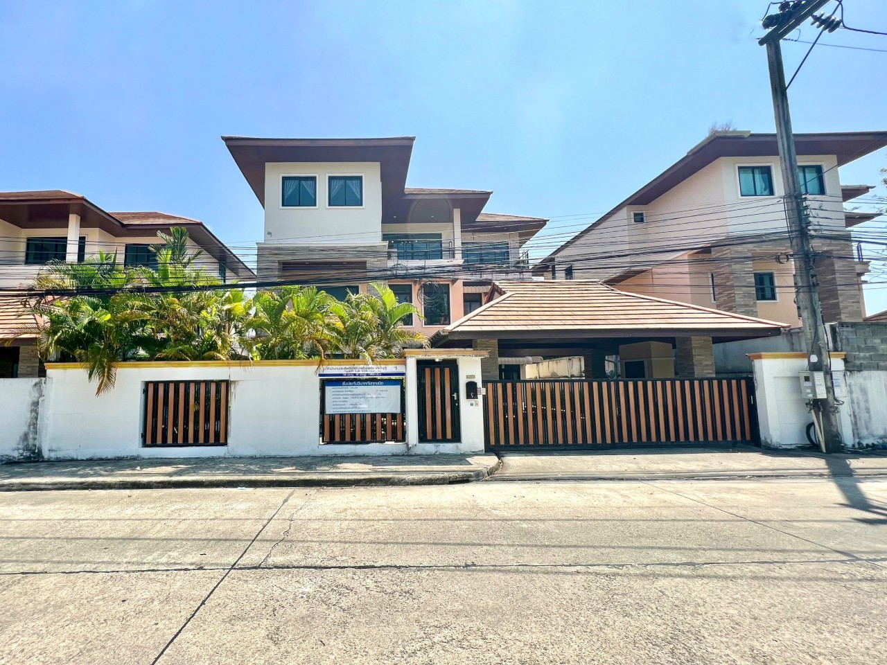 For Sale : Wichit, 3-Storey detached house, 7 Bedrooms 7 Bathrooms