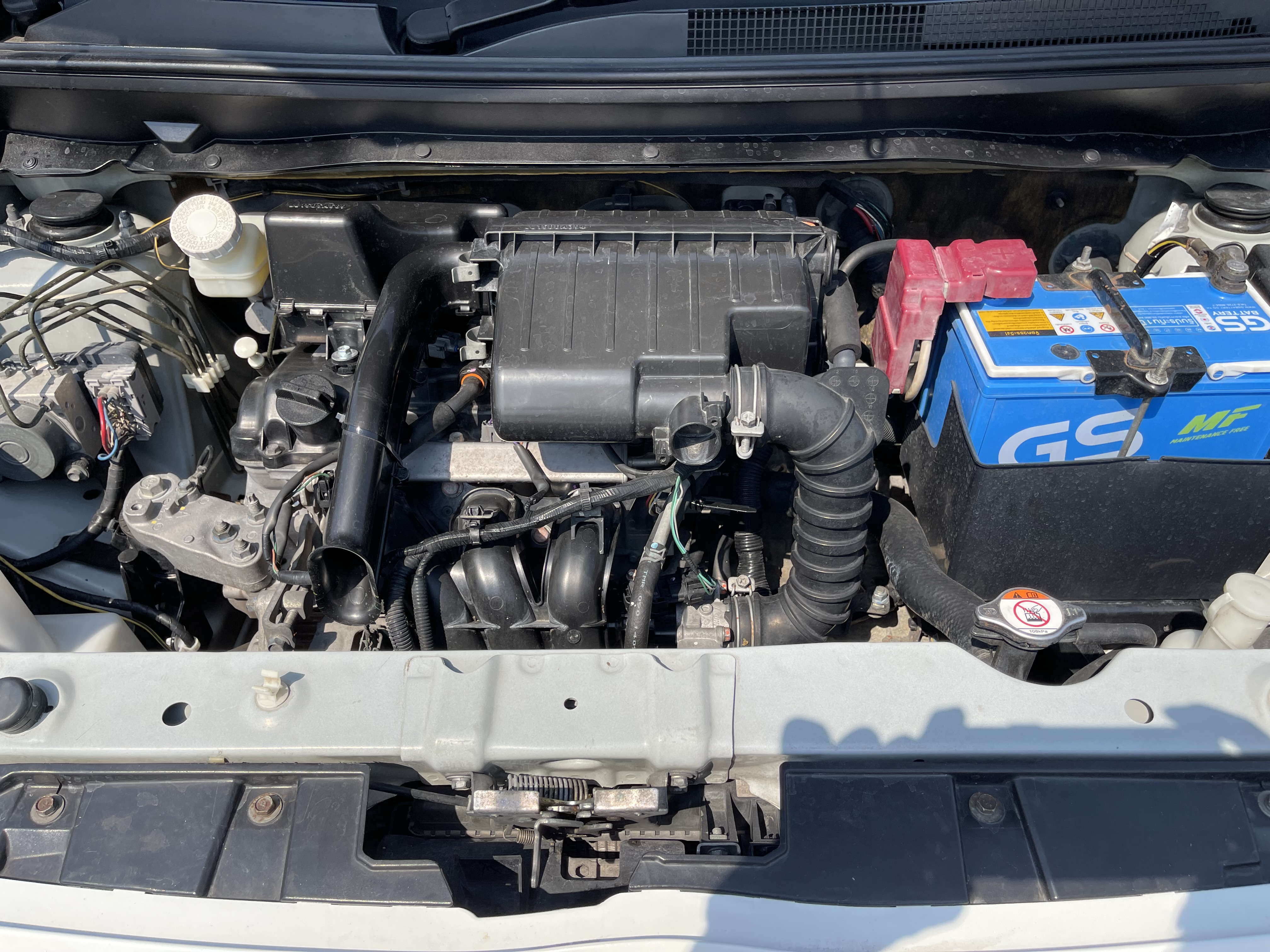 Mitsubishi Mirage 1.2 GLS At 2015 ขาว