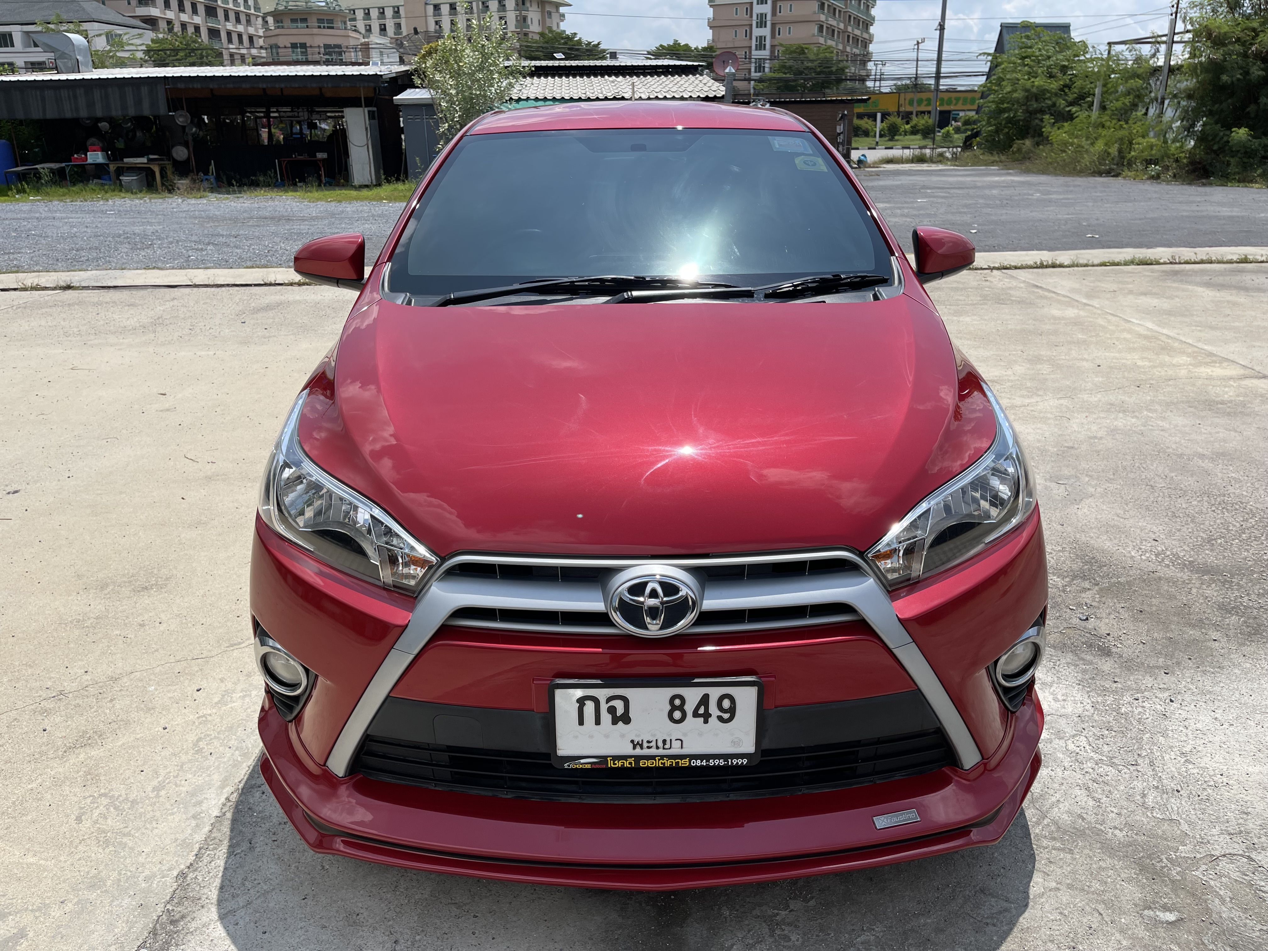 Toyota Yaris 1.2 E At 2016 แดง