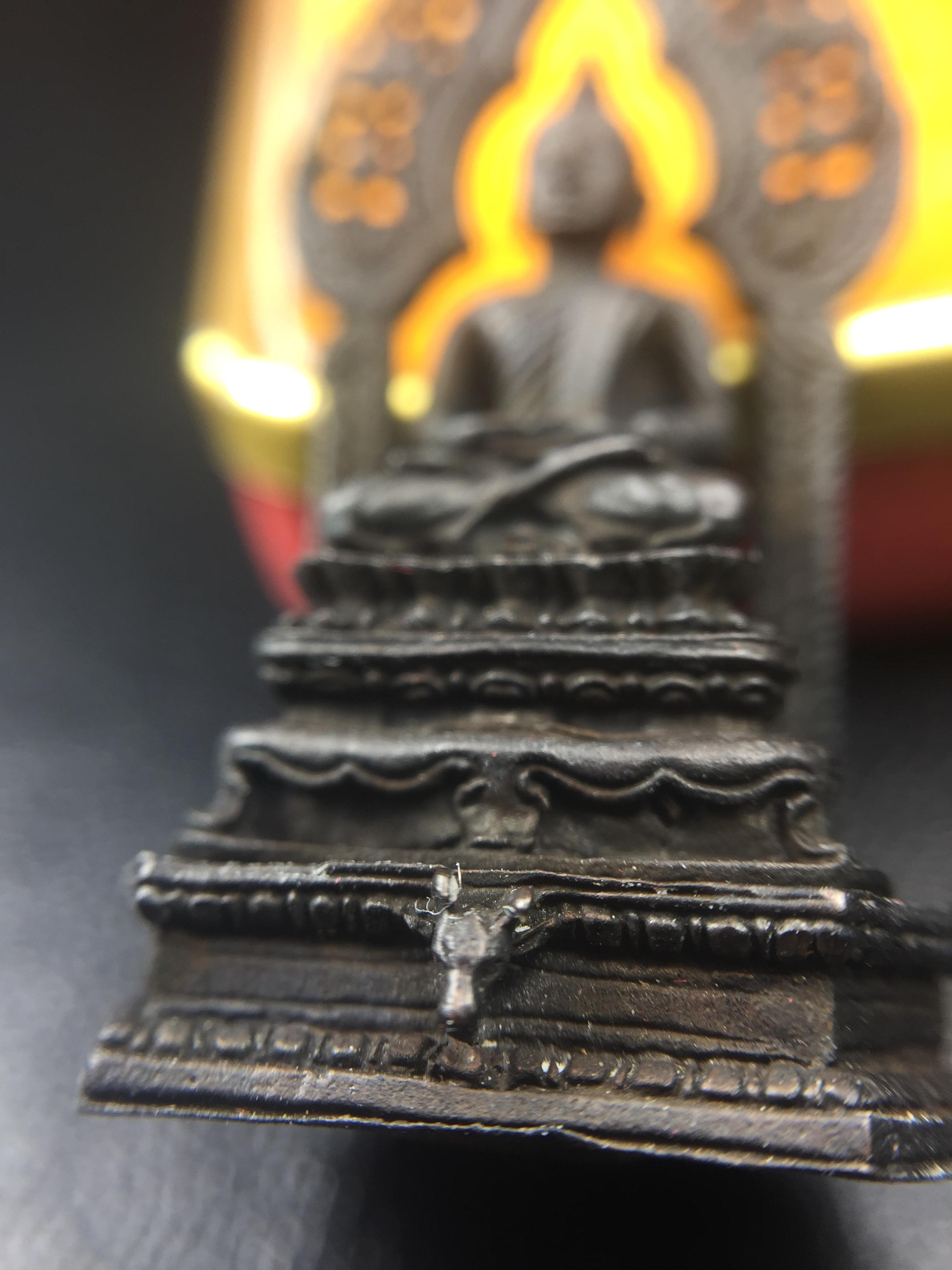 กริ่งพระพุทธนิรันตราย วัดราชประดิษฐสถิตมหาสีมารามราชวรวิหาร สมโภชกรุงรัตนโกสินทร์ 200ปี พ.ศ.2525 เนื้อนวโลหะ (พิธีใหญ่ เกจิคณาจารย์ในยุคล้นหลาม ในหลวง ร.9 เสด็จร่วมพิธี สมเด็จพระสังฆราชประธานพิธีปลุกเสก)มาพร้อมกล่องบรรจุเดิมครบสมบูรณ์ หายากก(1ใน 1209องค์)