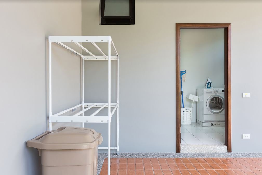 For Rent : Nai Harn, Luxury Modern Pool Villa, 3 Bedrooms 3 Bathrooms, Garden view.