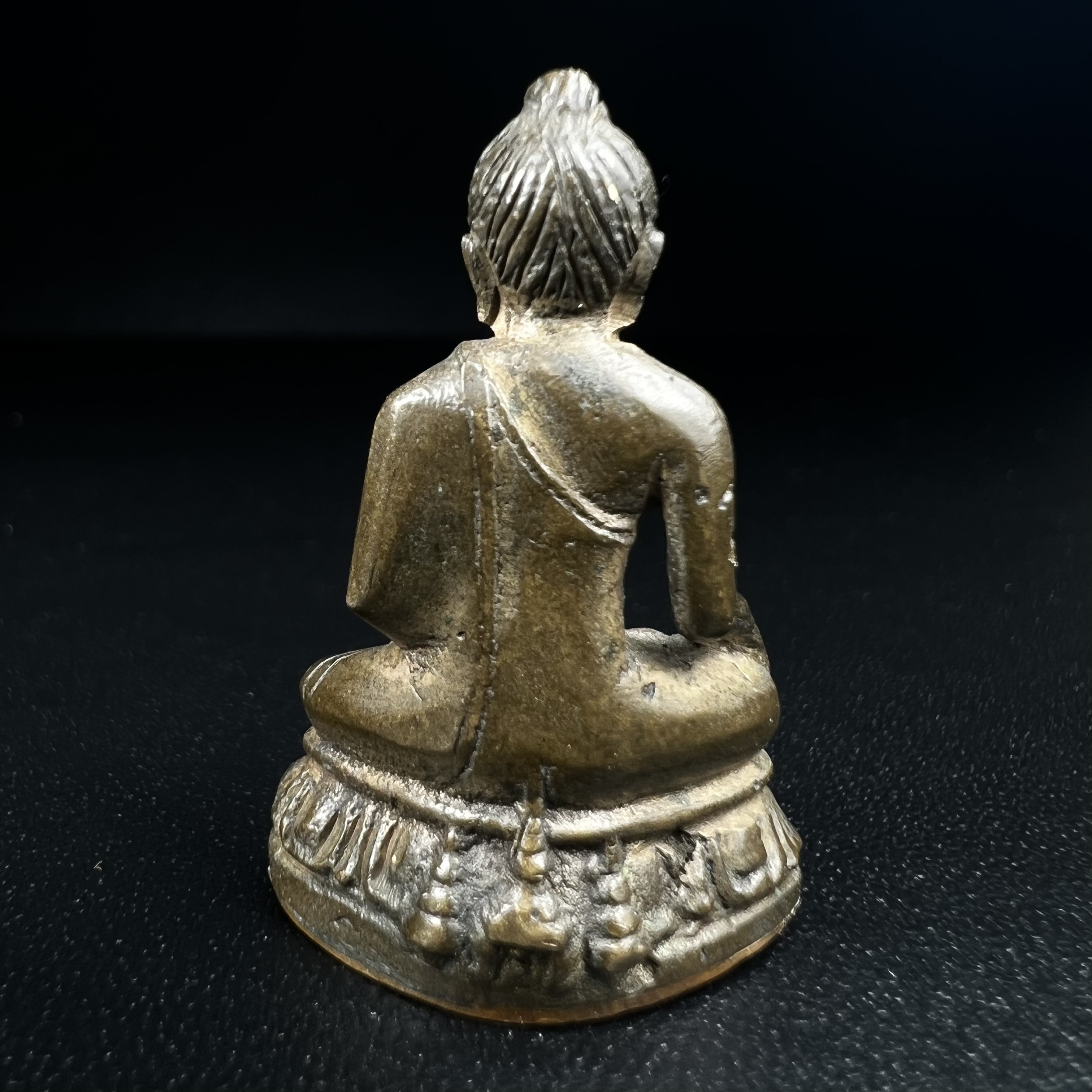 พระกริ่งวชิรมงกุฎ ฉลอง 100 ปี วัดมกุฎกษัติยาราม ปี 2511 "พิมพ์ใหญ่"(นิยมหายาก) เนื้อนวโลหะ(ในหลวง ร.9 เสด็จเททอง)(พิธีใหญ่ ปีลึก เกจิในยุคร่วมพิธี)