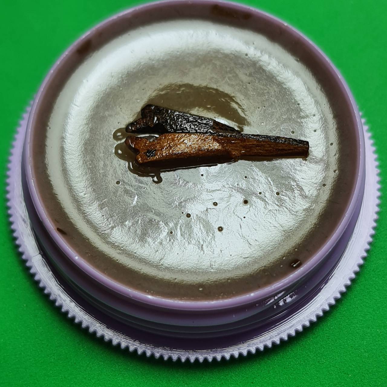 ของนำโชค สีผึ้งนำโชค สาริกาไม้ตะเคียนทอง สีผึ้งโชคลาภ สีผึ้งแท้ สีผึ้งค้าขายดี สาริกาลิ้นทอง สาริกามหาเสน่ห์ สาริกามหาลาภ สาริกาให้โชค สาริกาค้าขาย