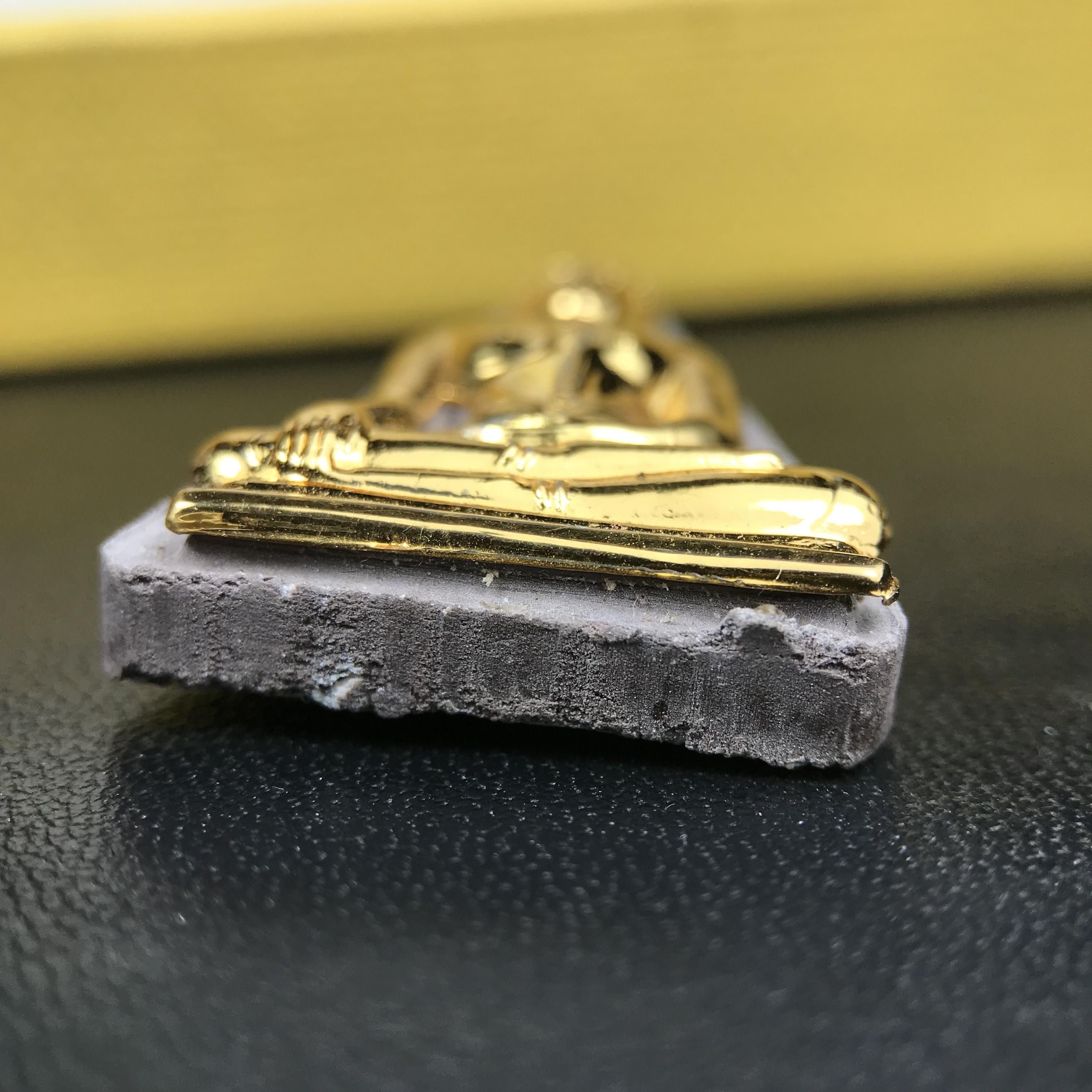 พระพุทธมหาสุวรรณปฏิมากร (หลวงพ่อทองคำ) หลังตรามหามงคลเฉลิมพระชนมพรรษา 80 พรรษา รัชกาลที่9 วัดไตรมิตรวิทยาราม กรุงเทพฯ ปี 2550 พระพิมพ์หน้าทองคำ(หายาก 1 ใน 999 องค์)