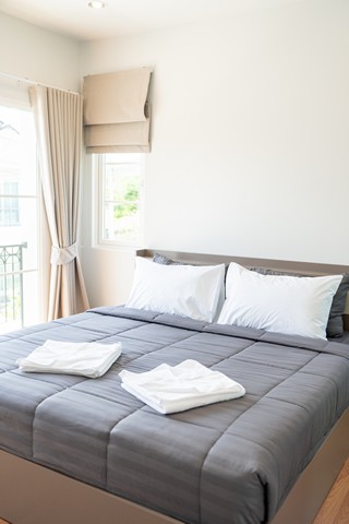 For Rent : Pakhlok, 2-Story Twin House, 3 bedrooms 3 bathrooms