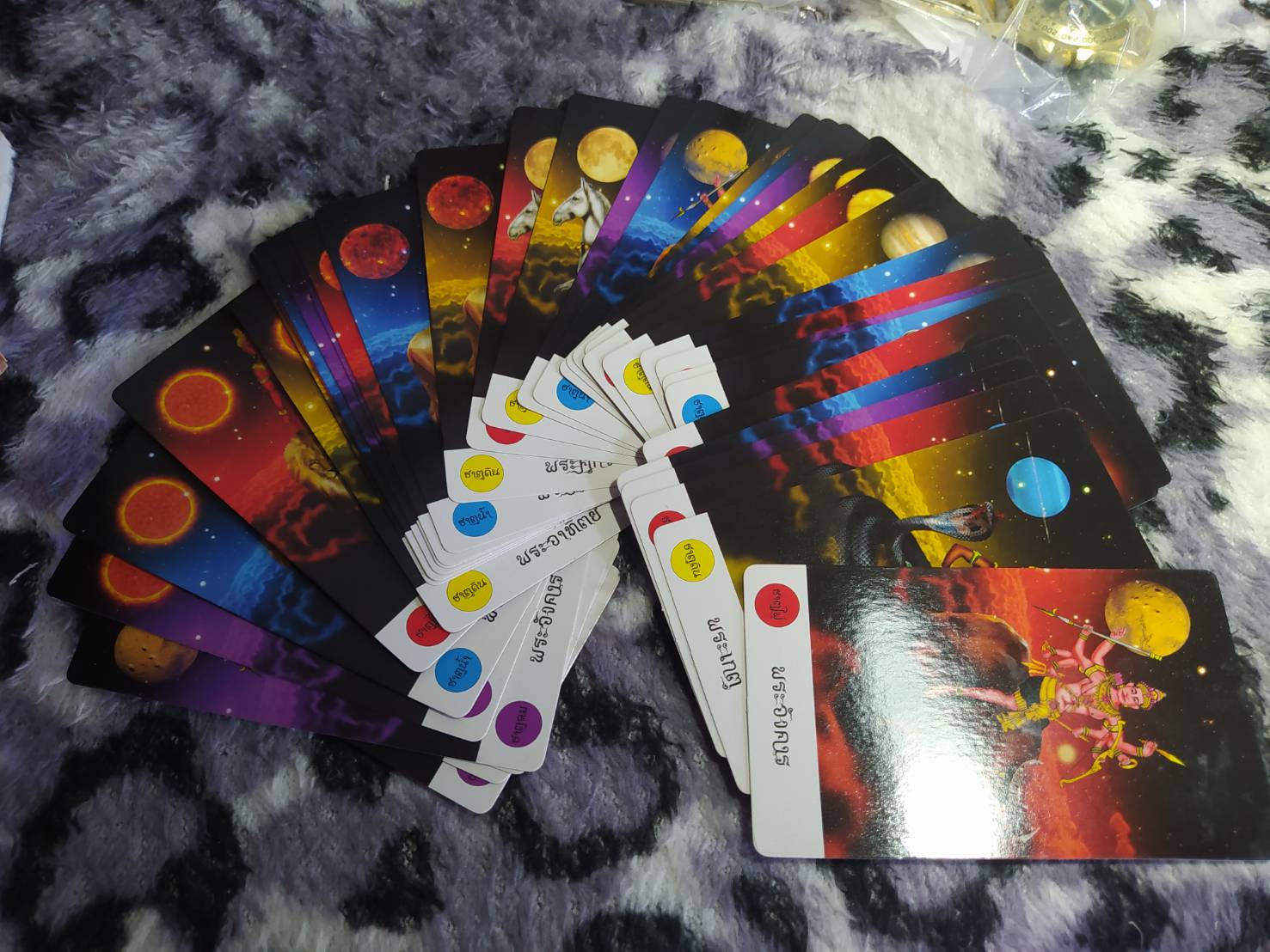 ไพ่เขมรโบราณ พยากรณ์ +ไพ่เขมรโบราณ (บรรจุกล่อง)ให้คุณหยั่งรู้อนาคต ไพ่ทาโร่ ไพ่ยิปซี ผู้เขียน อ.ทิพยเนตร