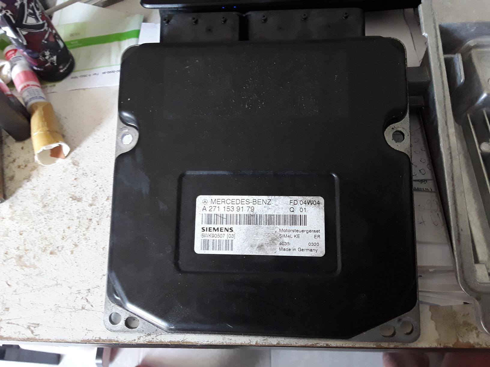 กล่องECU BENZ M271 W211