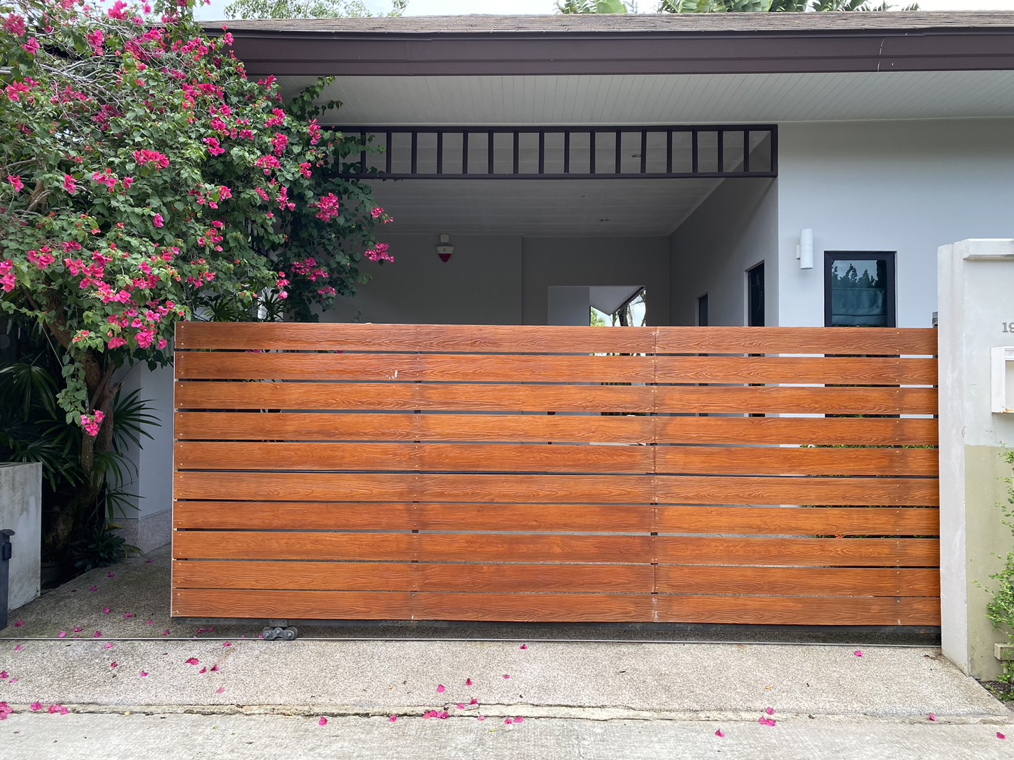 For Rent : Cherngtalay, Private Pool Villa near Boat Avenue , 3 bedrooms 3 bathrooms