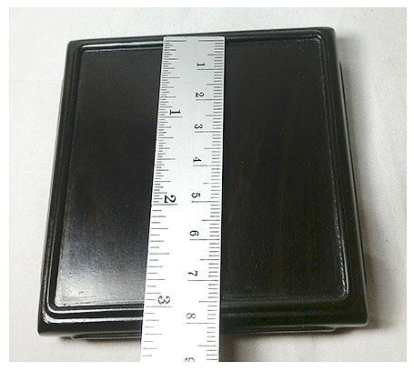 ฐานหรือกี๋ไม้สี่เหลี่ยมเล็กๆ 7.5cm