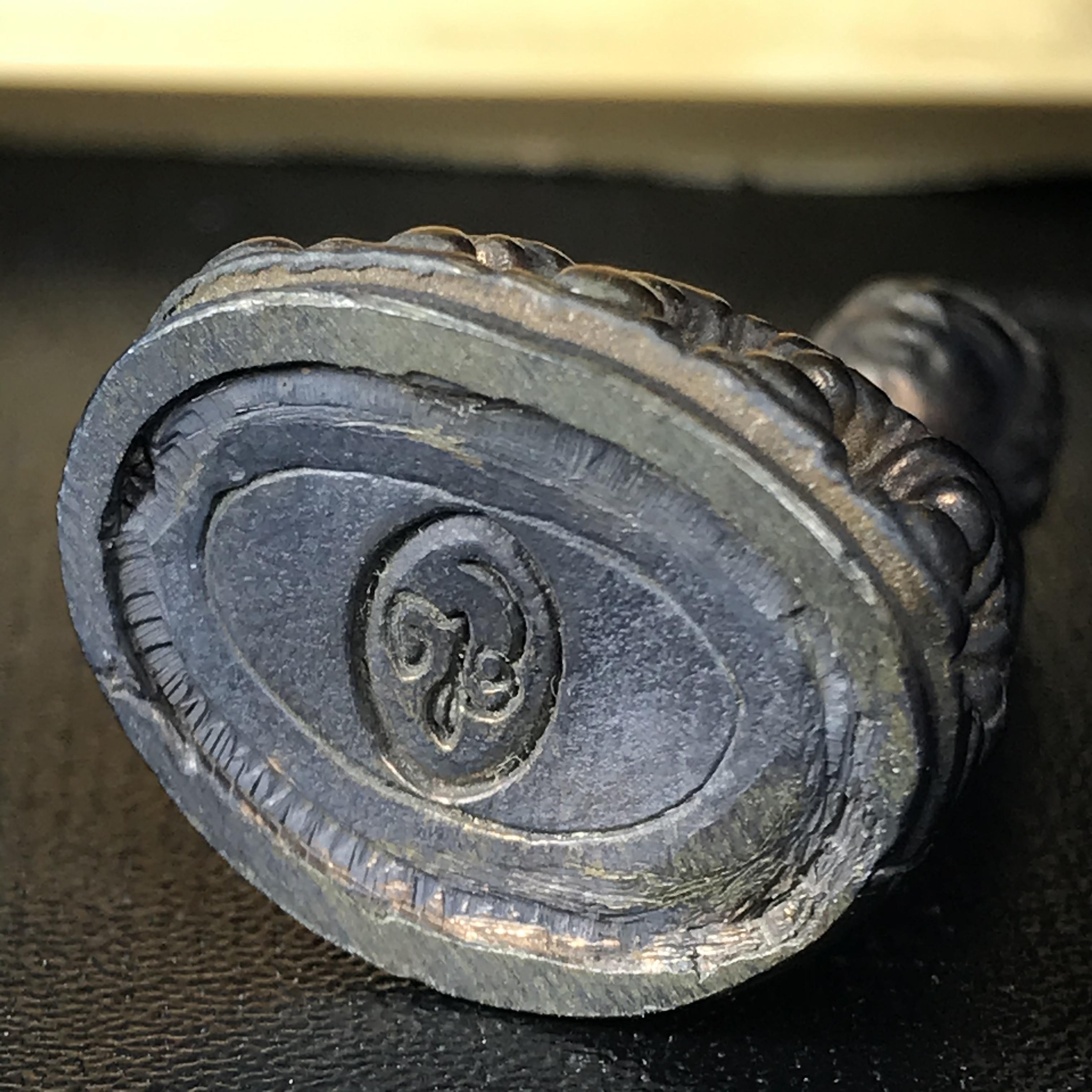 พระกริ่งญาณรังษี รุ่นแรก ปี 2531 เนื้อนวโลหะ จัดสร้างวาระครบ 75 ปี สมเด็จพระญาณสังวร สมเด็จพระสังฆราช วัดบวรนิเวศวิหาร