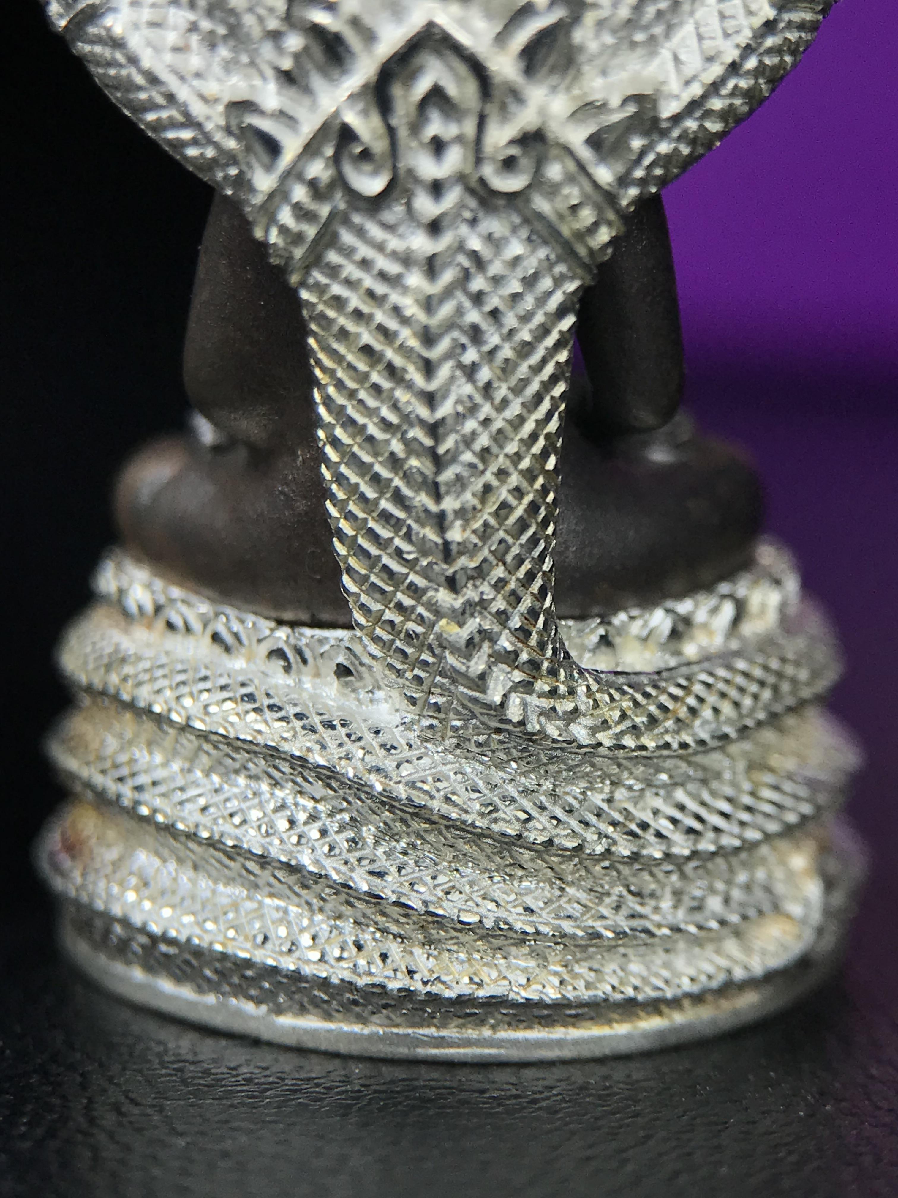 พระนาคปรก สธ. รุ่นสร้างพระอุโบสถเฉลิมพระเกียรติ 4 รอบ 84 พรรษา สมเด็จพระเทพรัตนราชสุดาฯ วัดบวรนิเวศวิหาร ปี 2543 พิมพ์ใหญ่ องค์พระเนื้อนวโลหะ ฐานนาคปรกเนื้อเงิน(สภาพ สวย )พิธีใหญ่ พุทธศิลป์งดงาม หายาก(องค์หมายเลขสวย ๒๖๗) (1 ใน 1999 องค์)