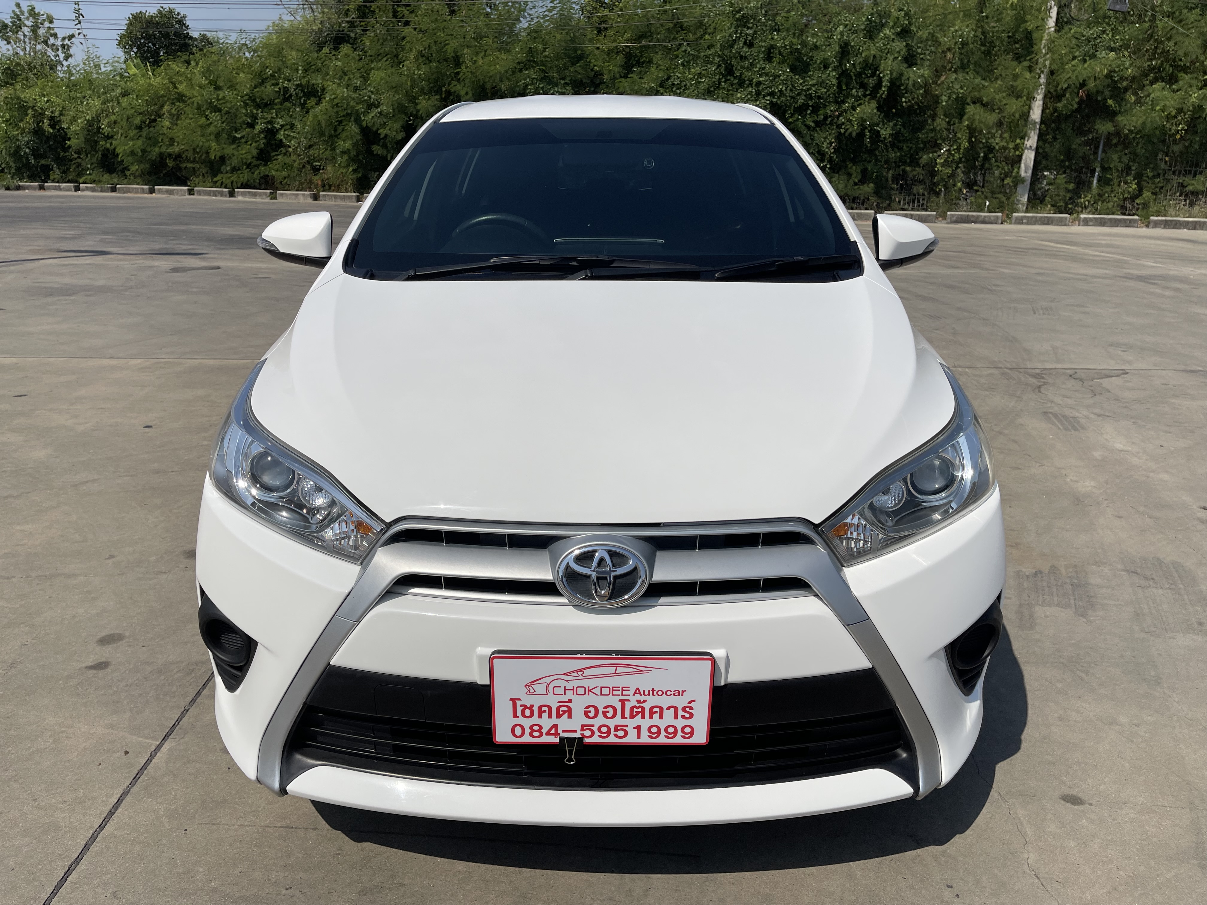 Toyota Yaris 1.2 G At 2015 ขาว