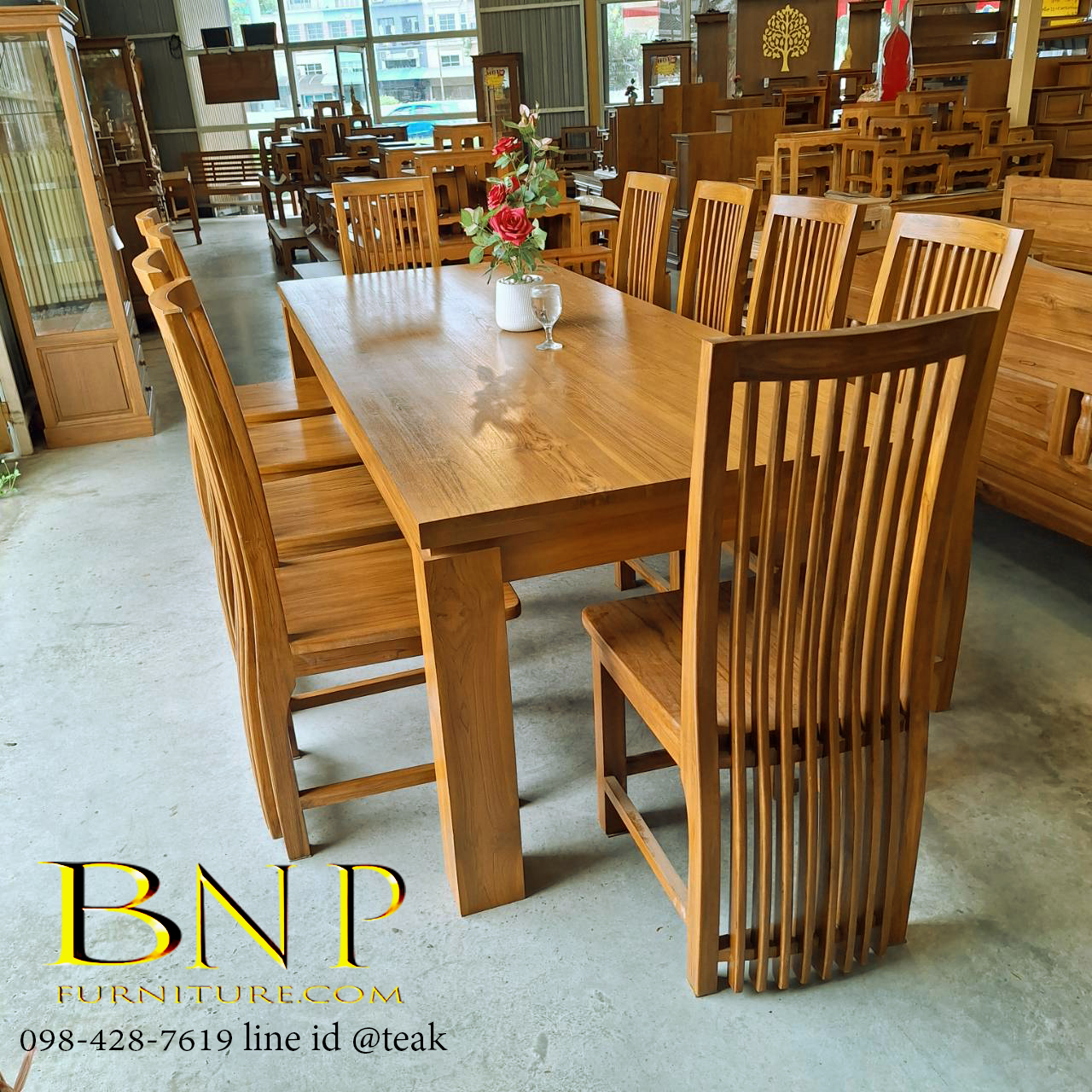 โต๊ะทานข้าวโมเดิร์น 10 ที่นั่ง รุ่น ไอริส