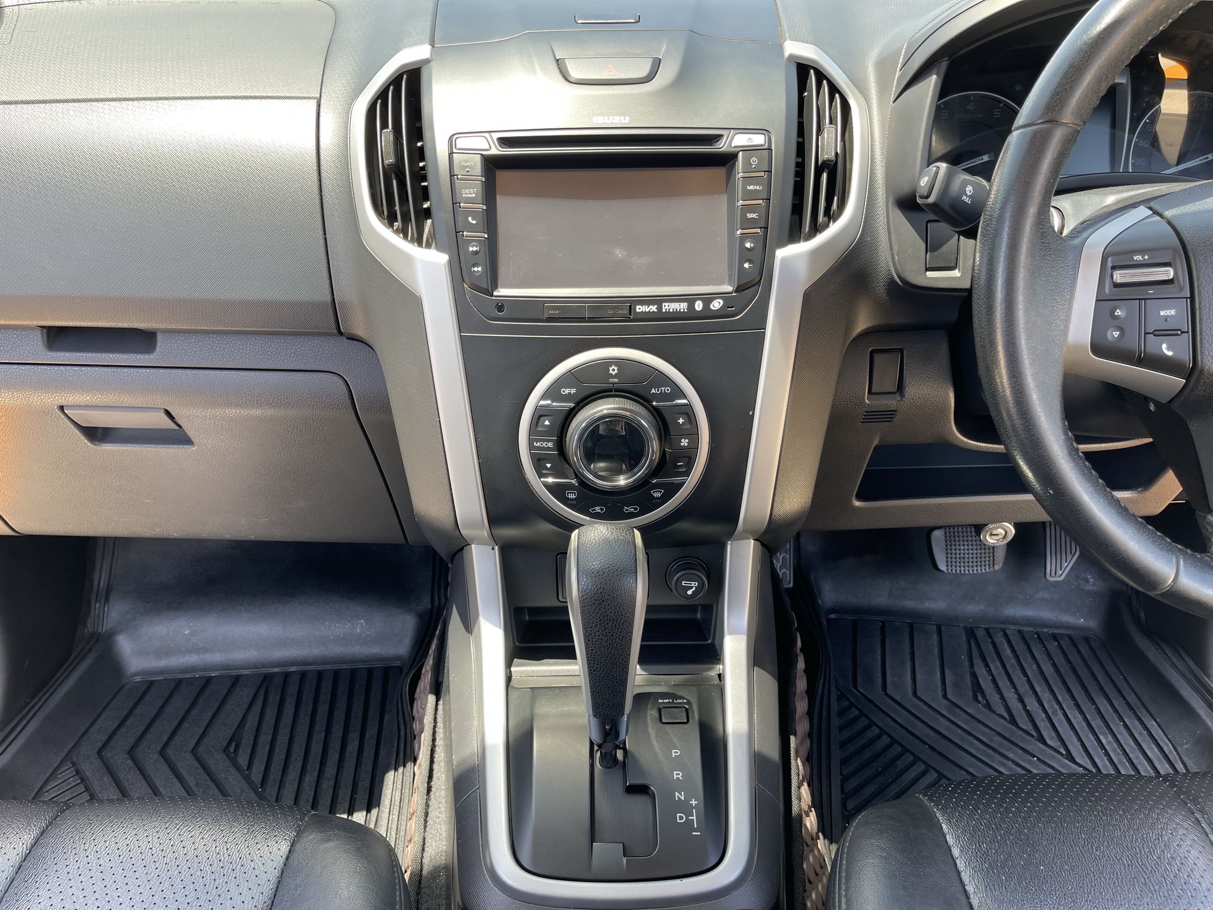 Isuzu Dmax All New 4ประตู Hilander 2.5 Vgs Z Prestige Navi At 2014 เทา