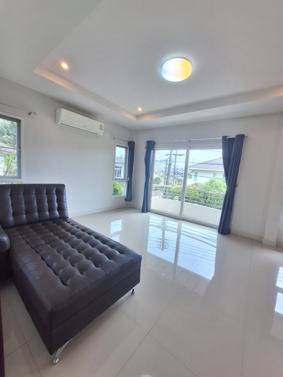 For Rent : Kohkaew, 2-story detached house, 4 Bedrooms 3 Bathrooms