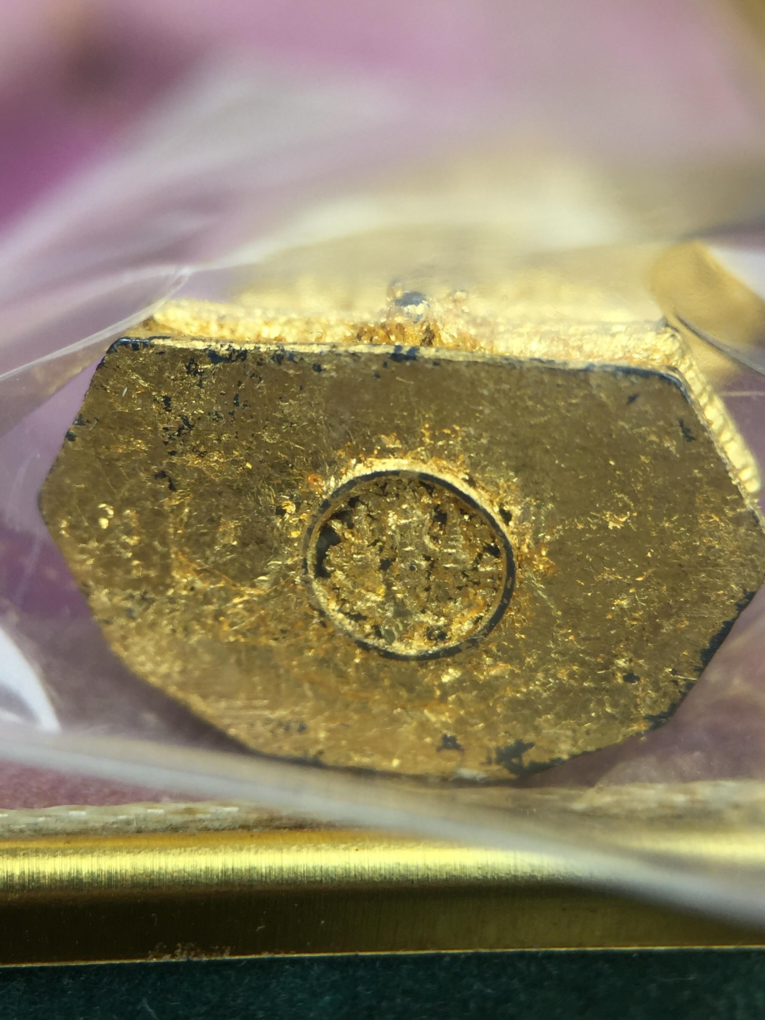 กริ่งพระพุทธนิรันตราย วัดราชประดิษฐสถิตมหาสีมารามราชวรวิหาร สมโภชกรุงรัตนโกสินทร์ 200ปี พ.ศ.2525 เนื้อเงิน (พิธีใหญ่ ในหลวง ร.9 เสด็จร่วมพิธี สมเด็จพระสังฆราชประธานพิธีปลุกเสก)มาพร้อมกล่องบรรจุเดิมและใบอนุโมทนาบุญเดิมครบสมบูรณ์ หายากก(1ใน 209 องค์)